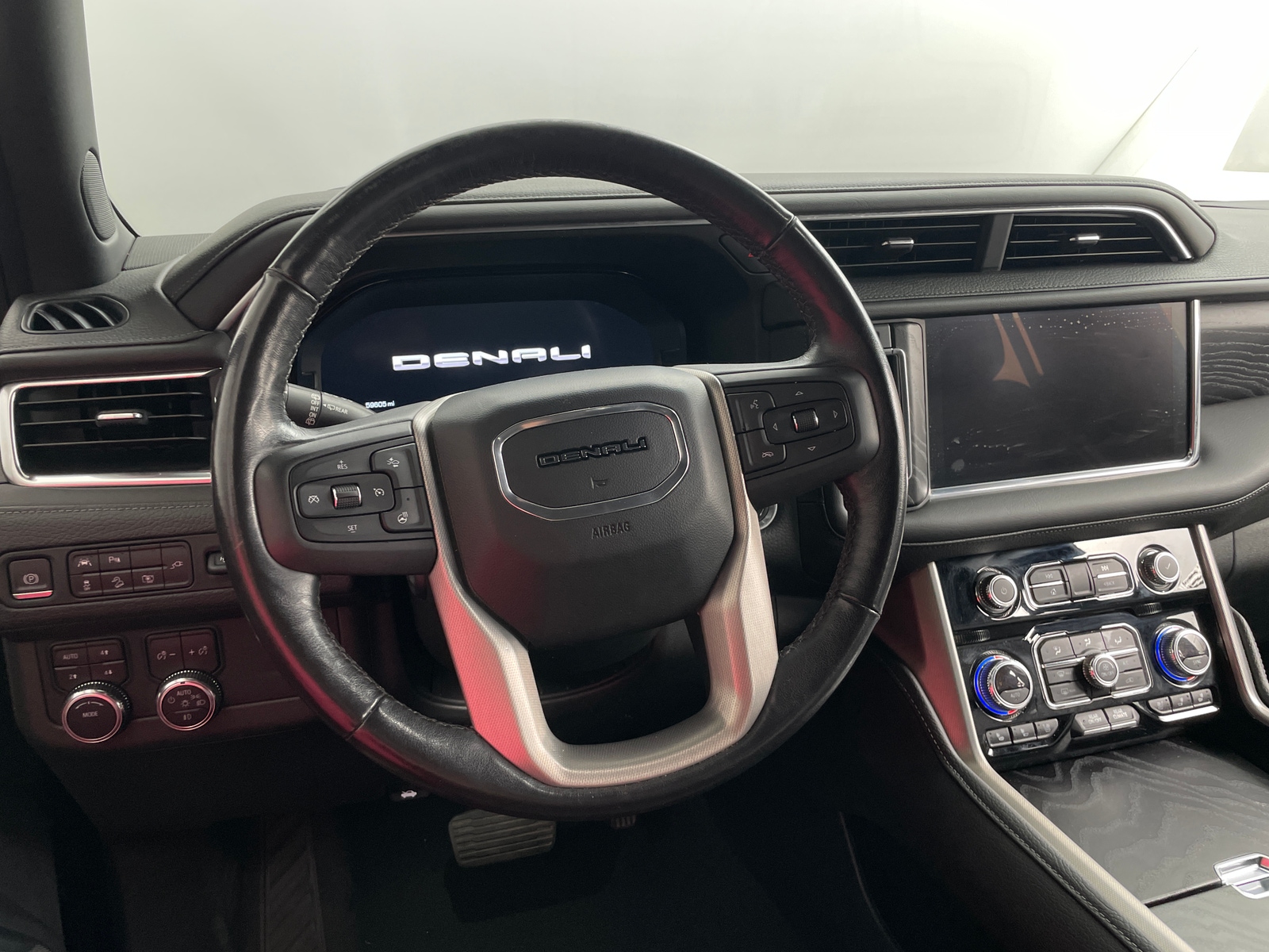 Thumbnail: 2022 GMC Yukon - 4