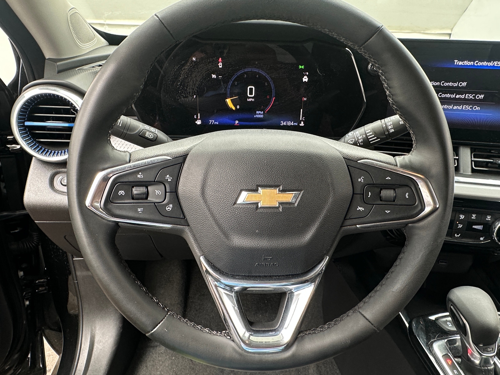 Thumbnail: 2025 Chevrolet Trax - 4