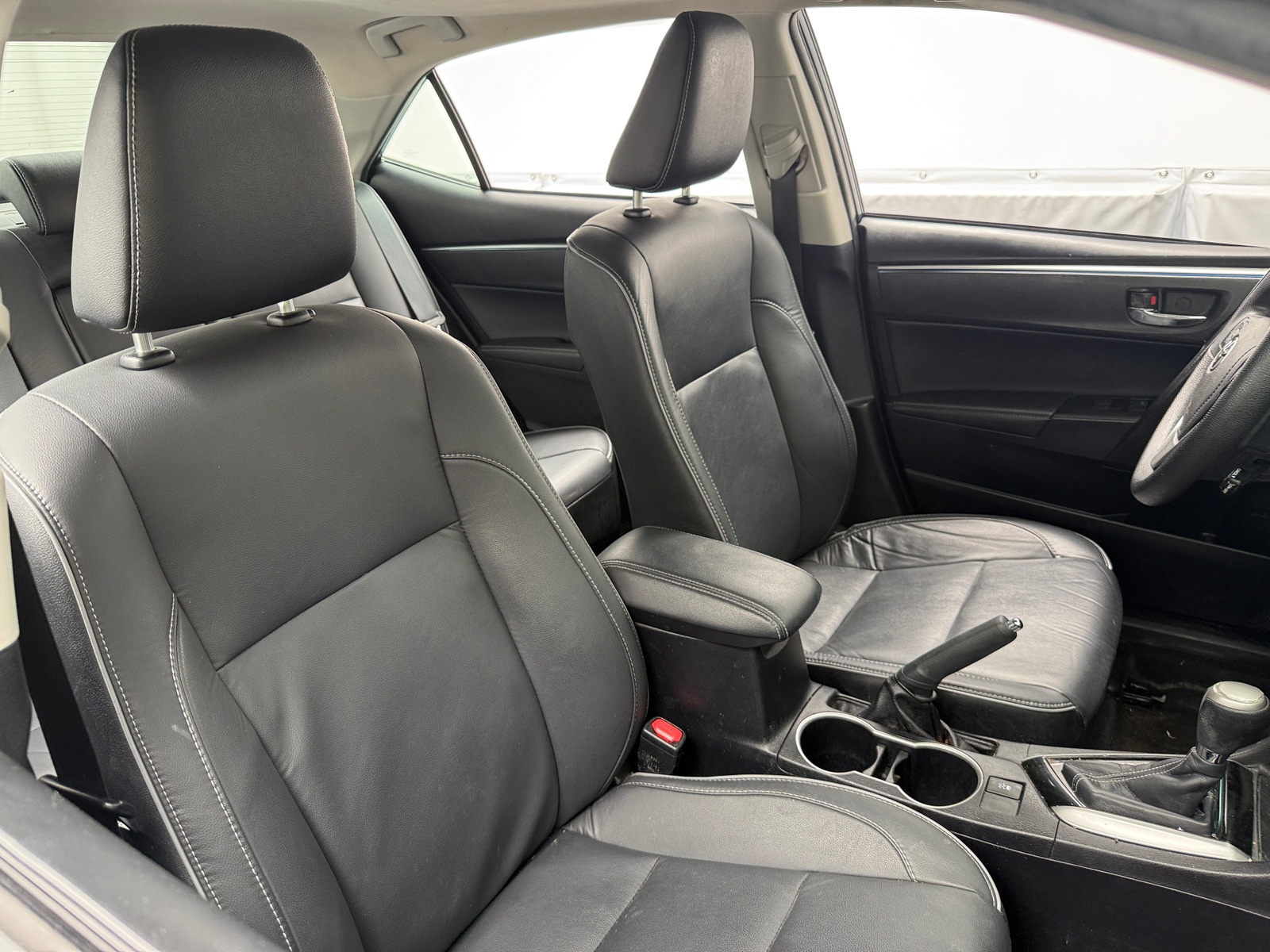 Thumbnail: 2015 Toyota Corolla - 2