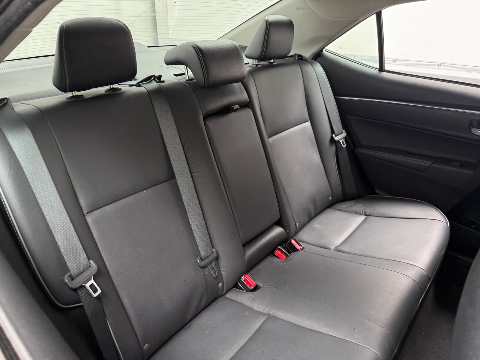Thumbnail: 2015 Toyota Corolla - 6