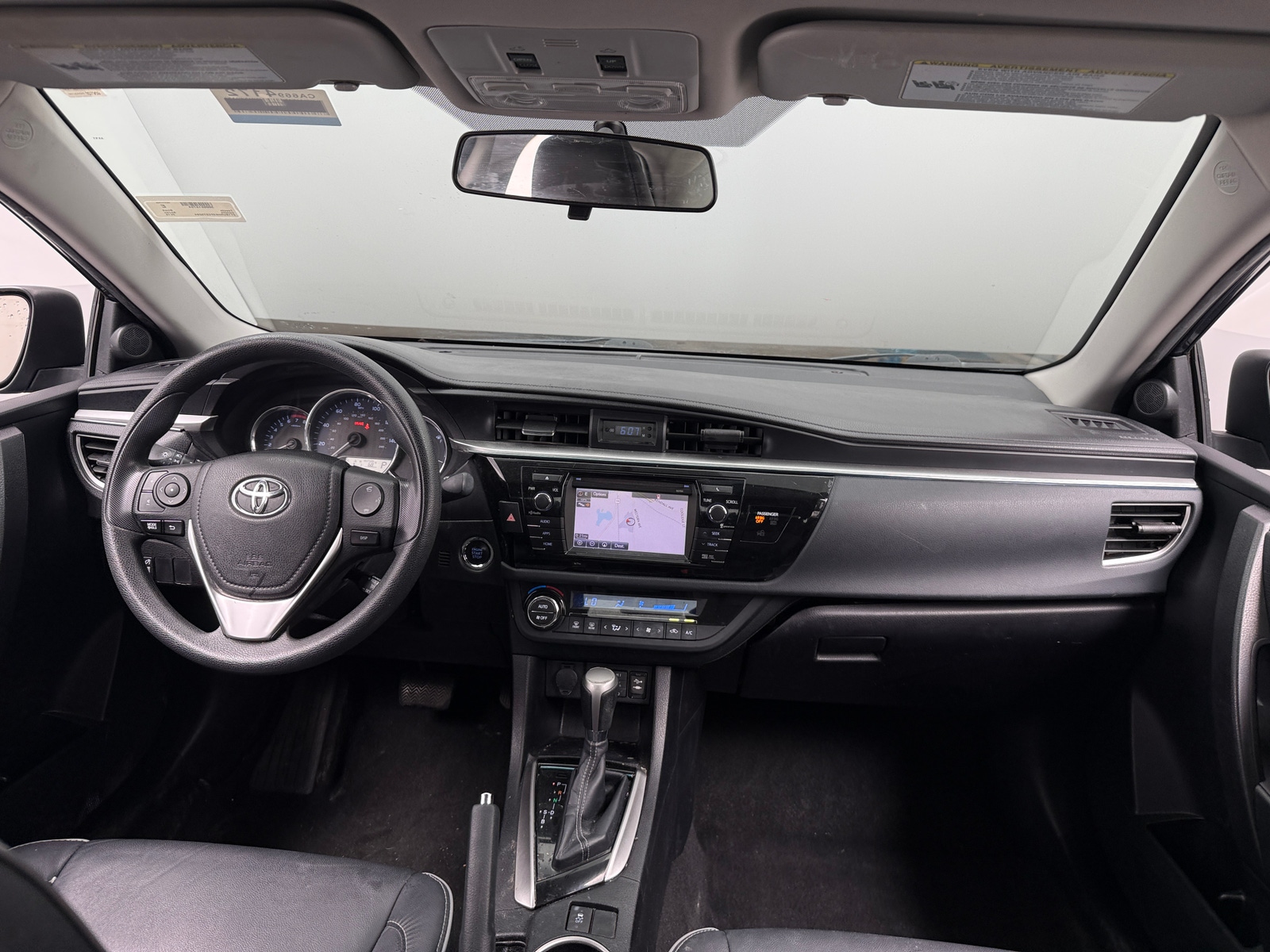 Thumbnail: 2015 Toyota Corolla - 3