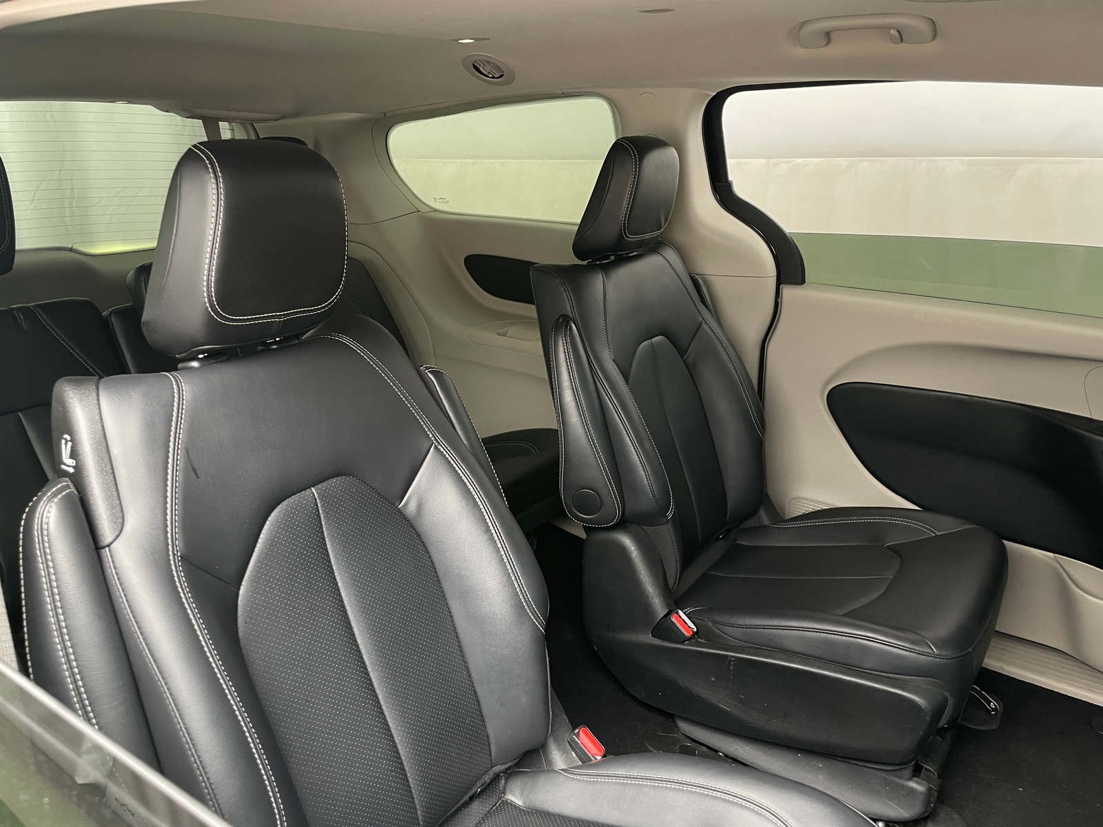 Thumbnail: 2024 Chrysler Pacifica - 5