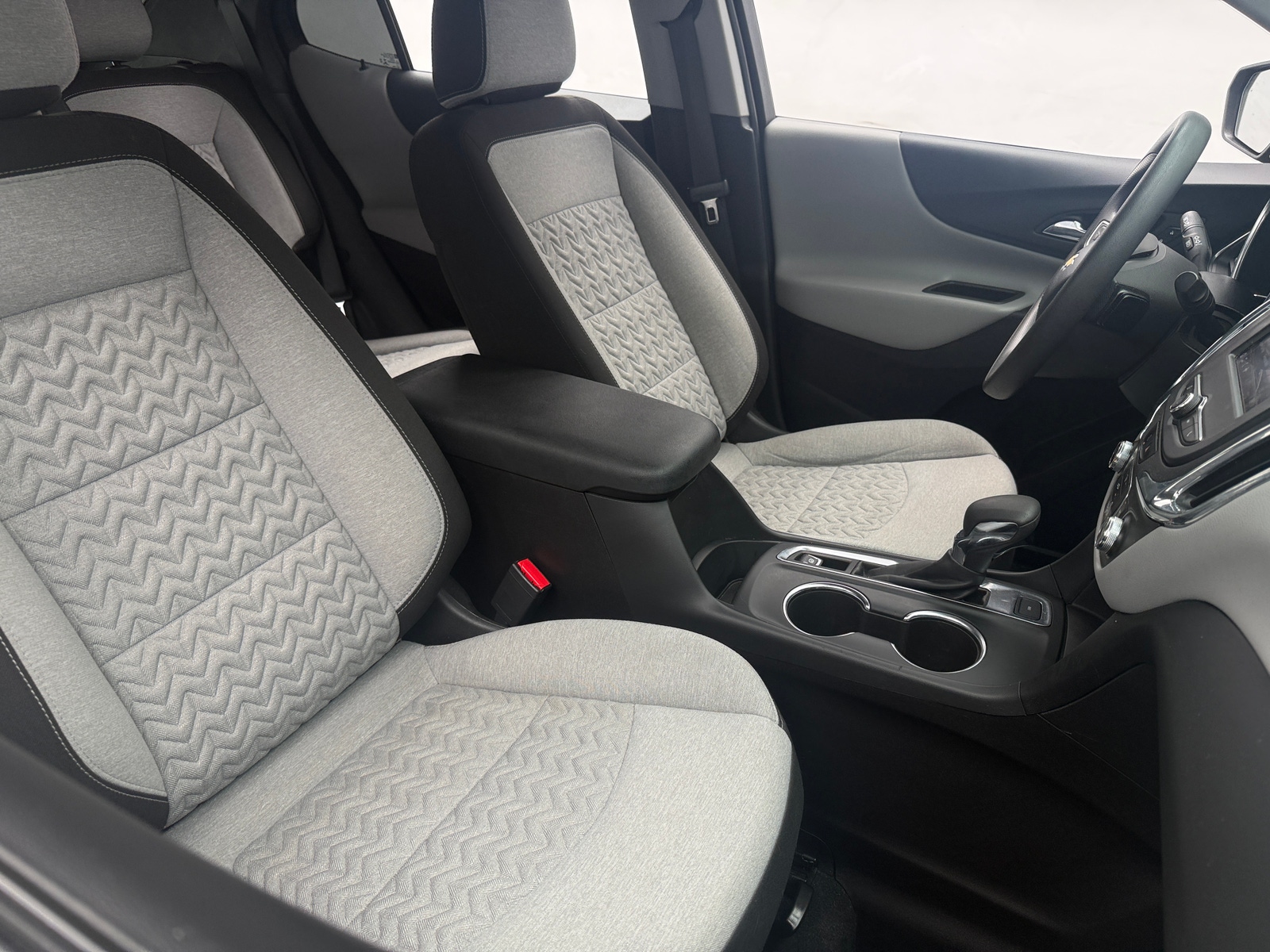 Thumbnail: 2023 Chevrolet Equinox - 2