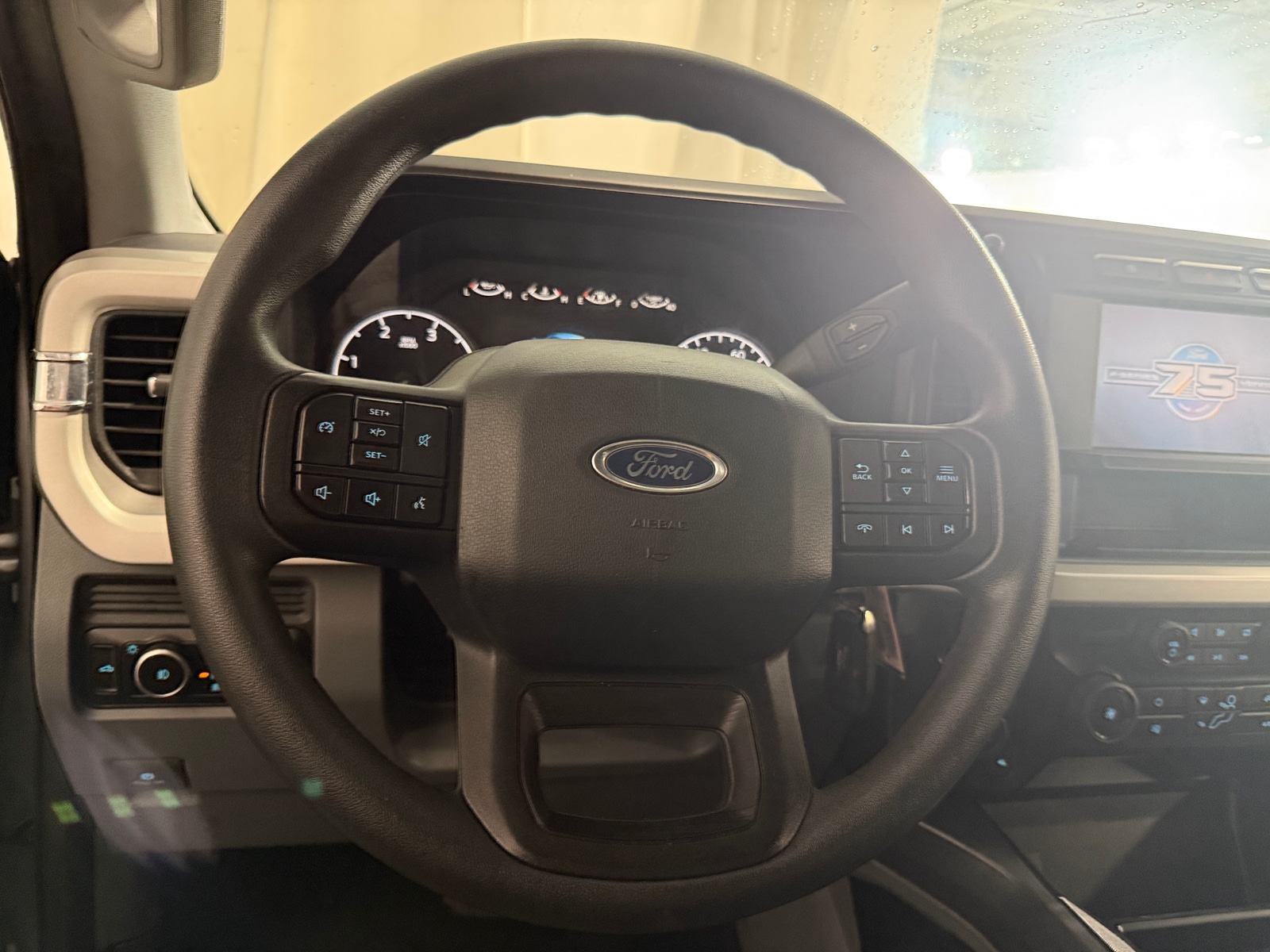 Thumbnail: 2023 Ford Econoline - 5