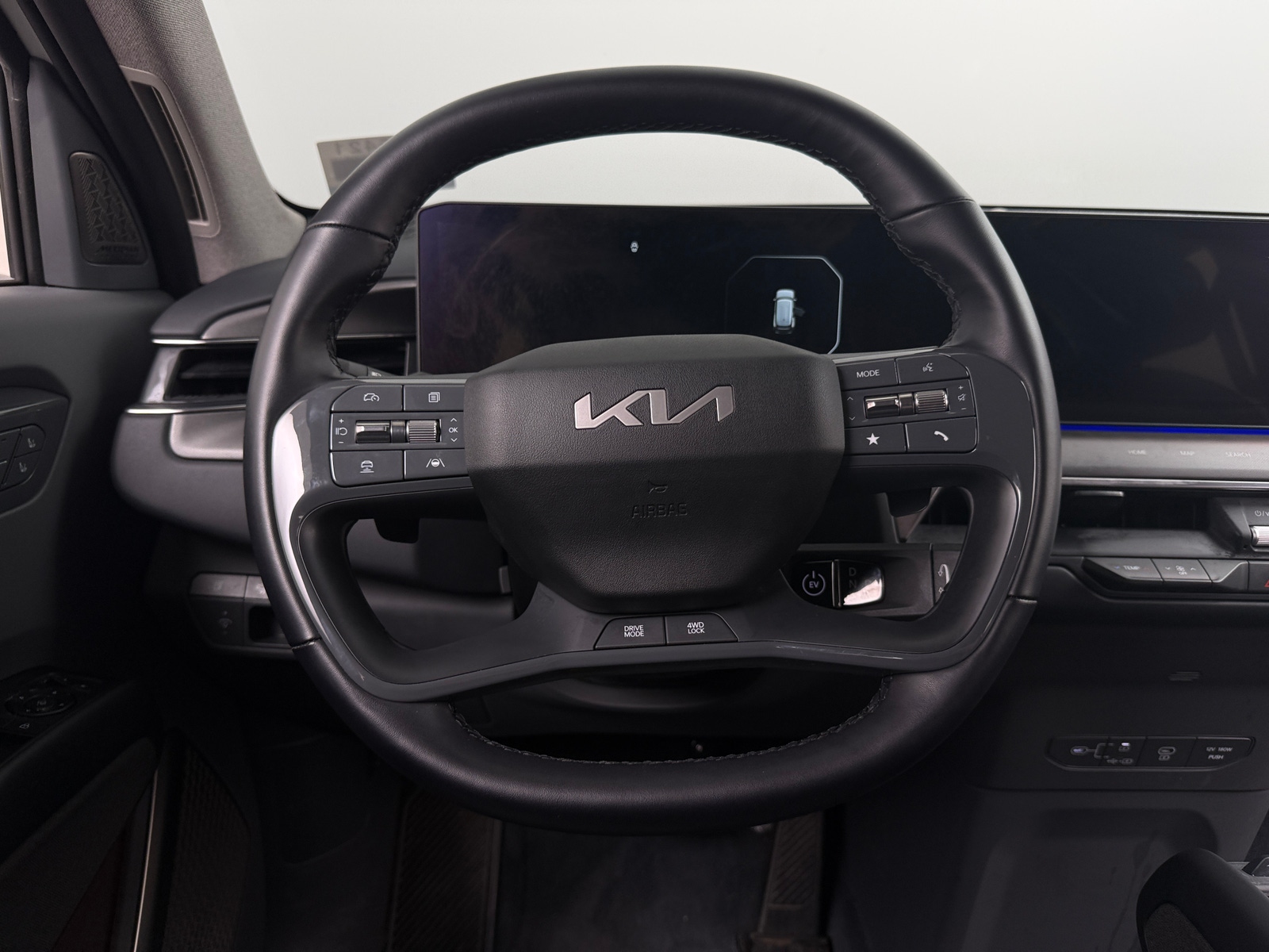 Thumbnail: 2024 Kia EV9 - 4