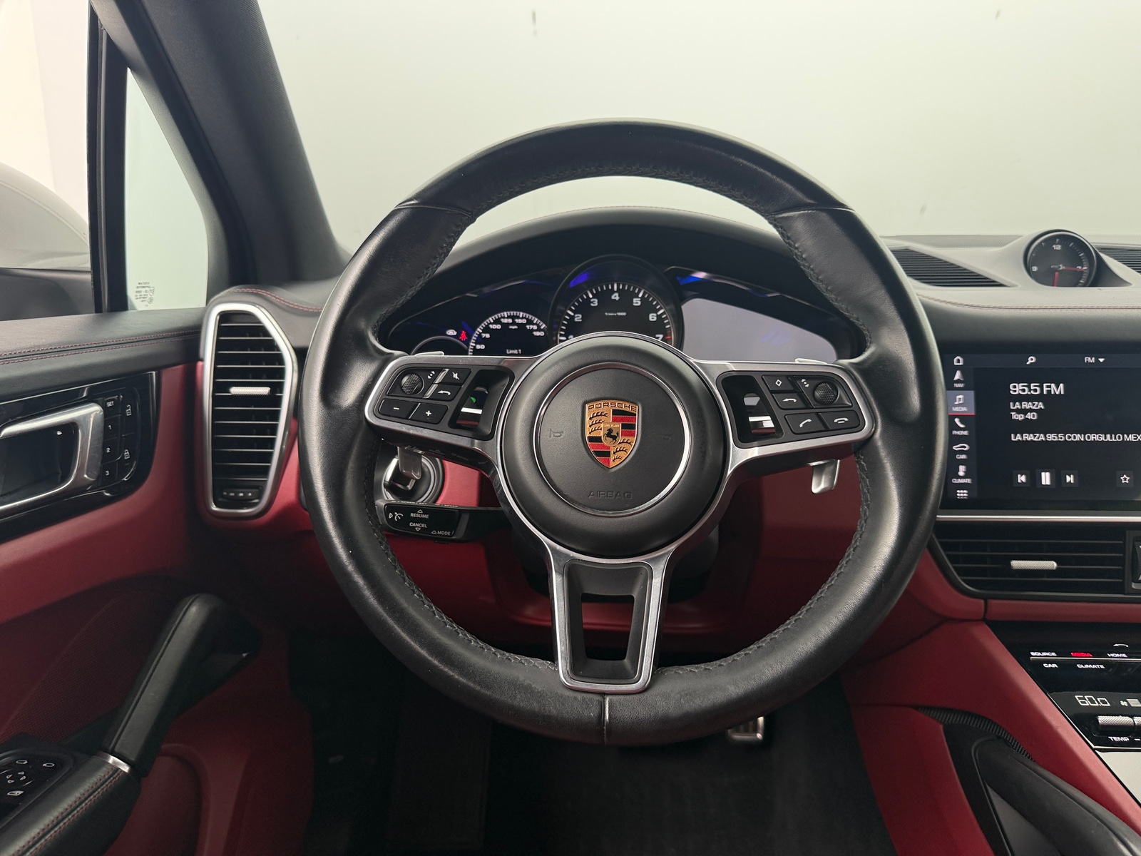 Thumbnail: 2019 Porsche Cayenne - 4