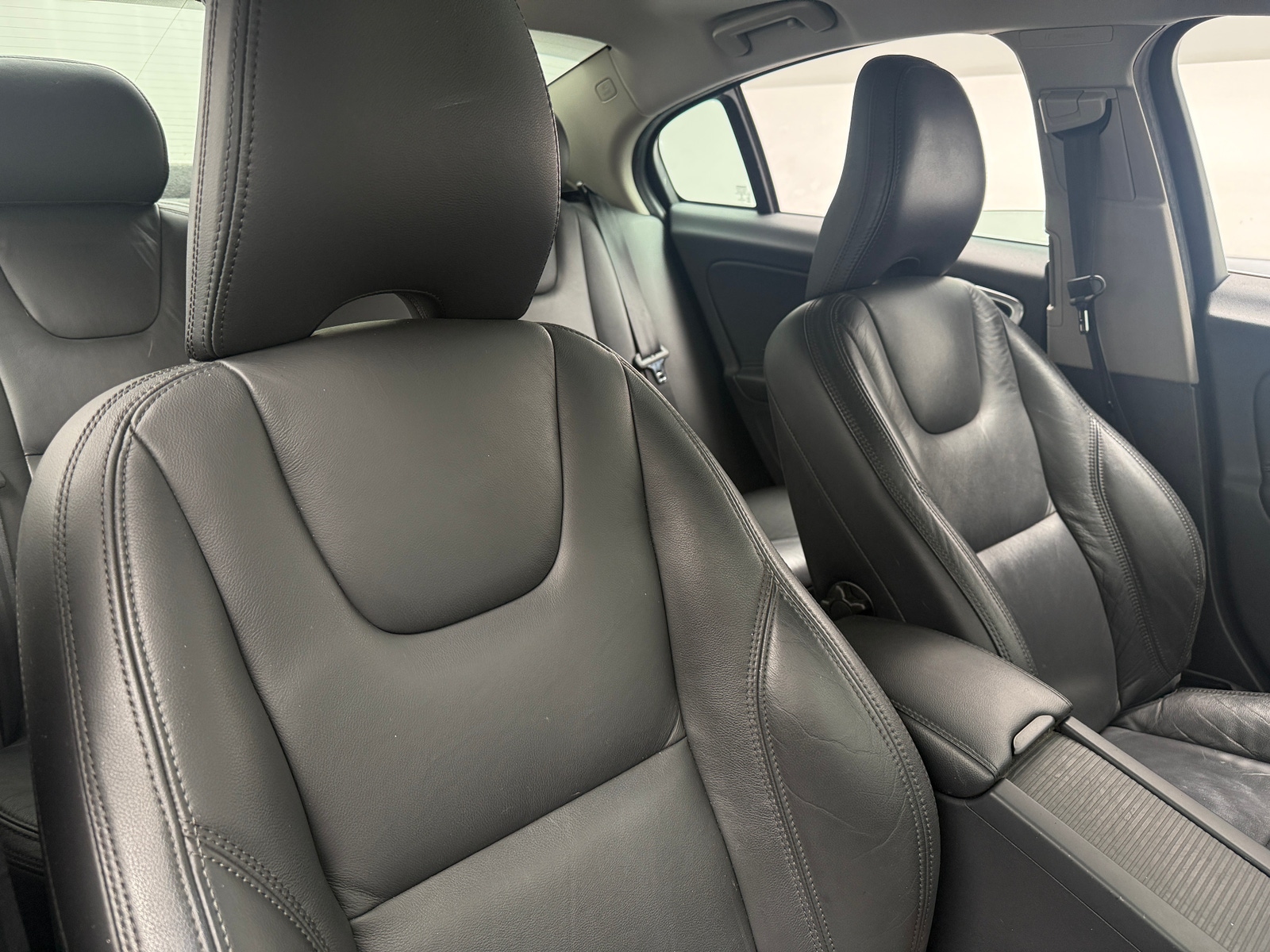 Thumbnail: 2013 Volvo S60 - 2