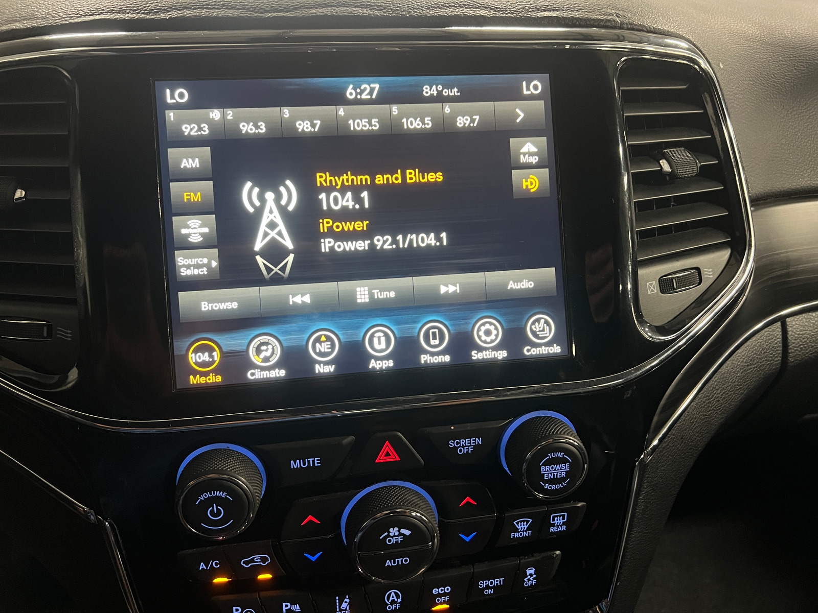 Thumbnail: 2020 Jeep Grand Cherokee - 3