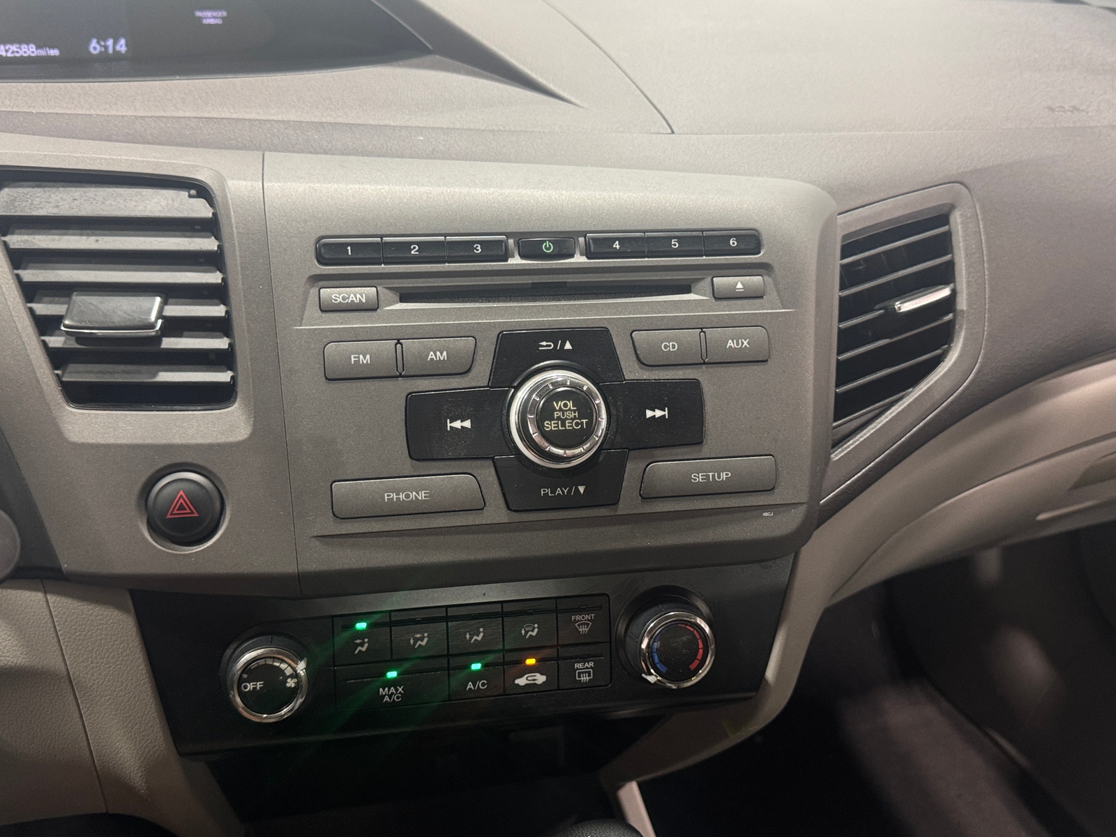Thumbnail: 2012 Honda Civic - 4