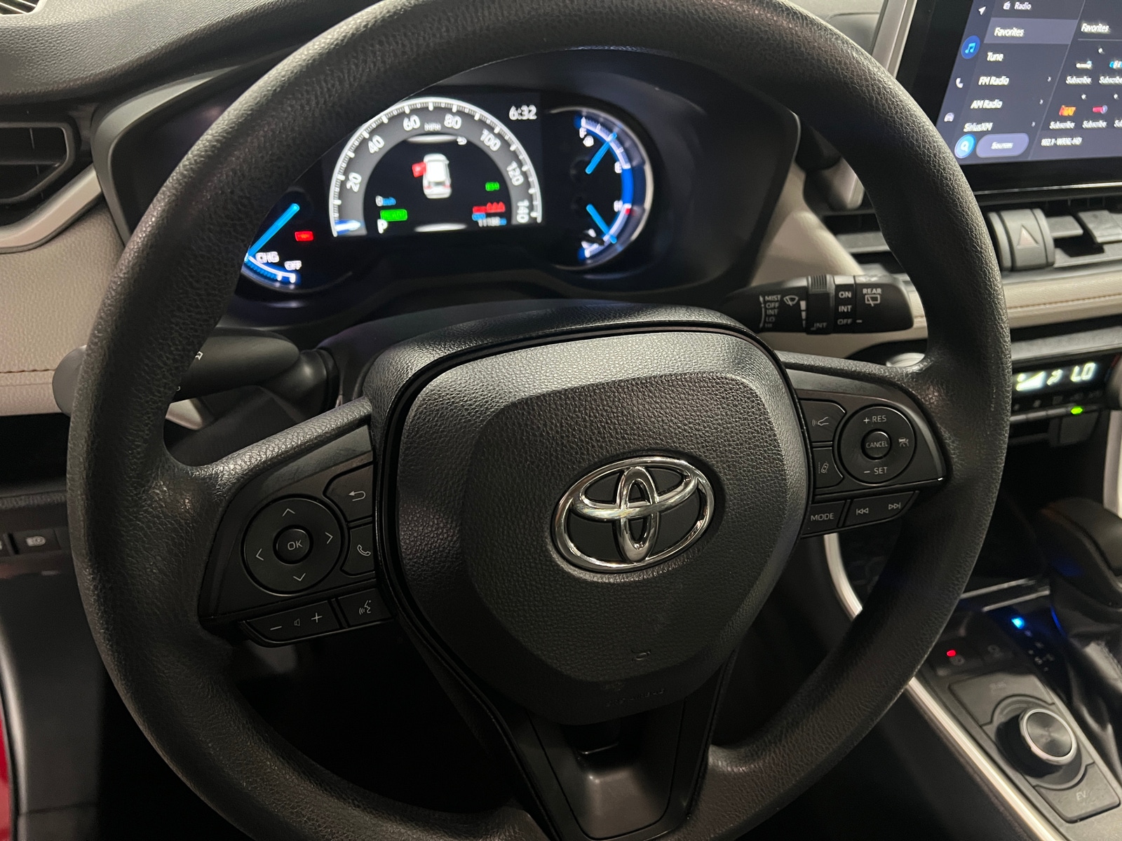 Thumbnail: 2025 Toyota RAV4 - 5