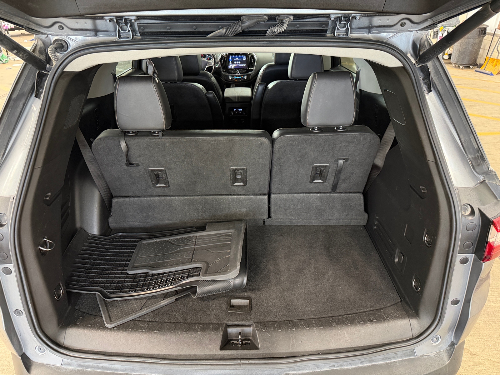 Thumbnail: 2021 Chevrolet Traverse - 6