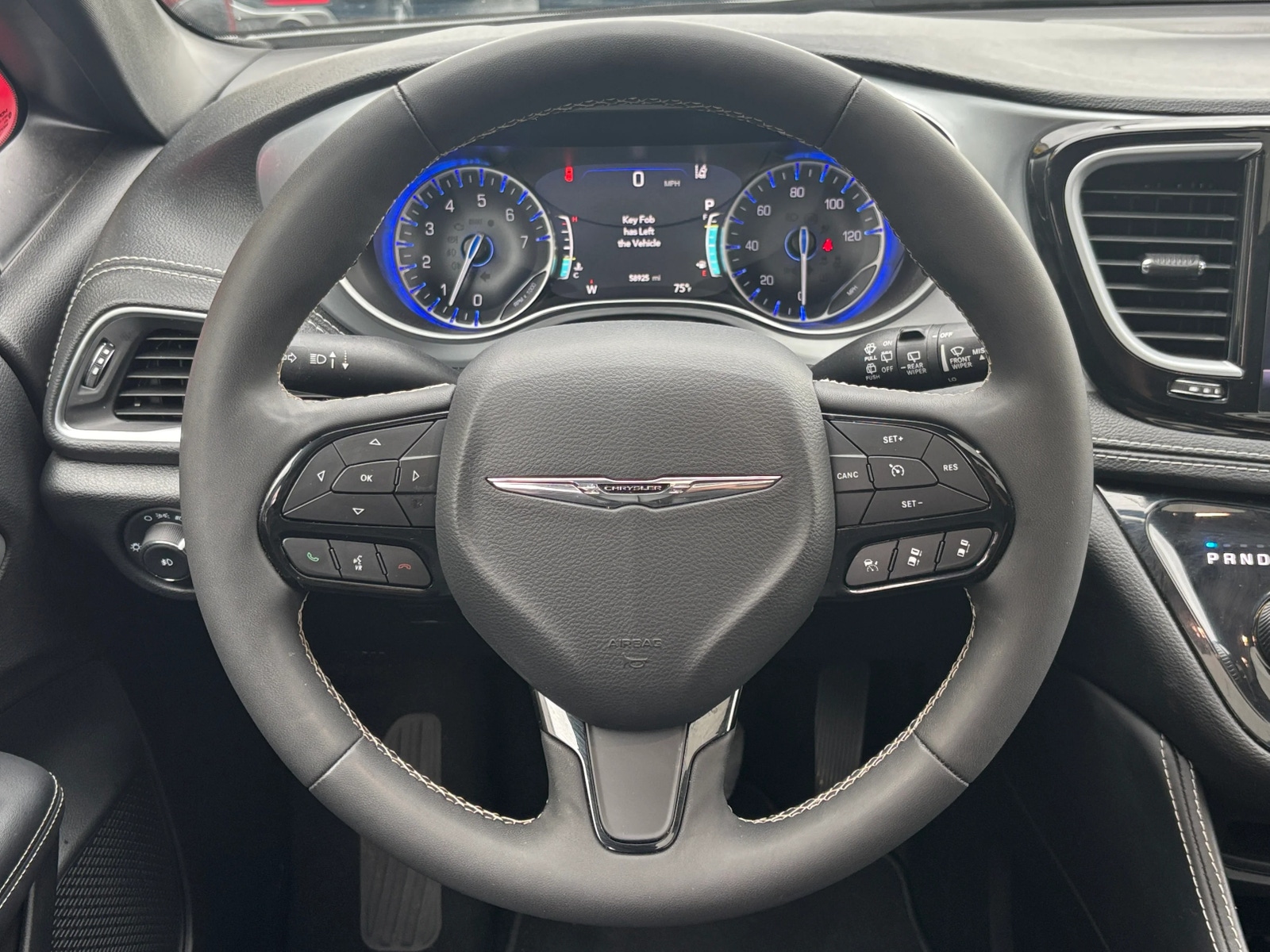 Thumbnail: 2025 Chrysler Pacifica - 4