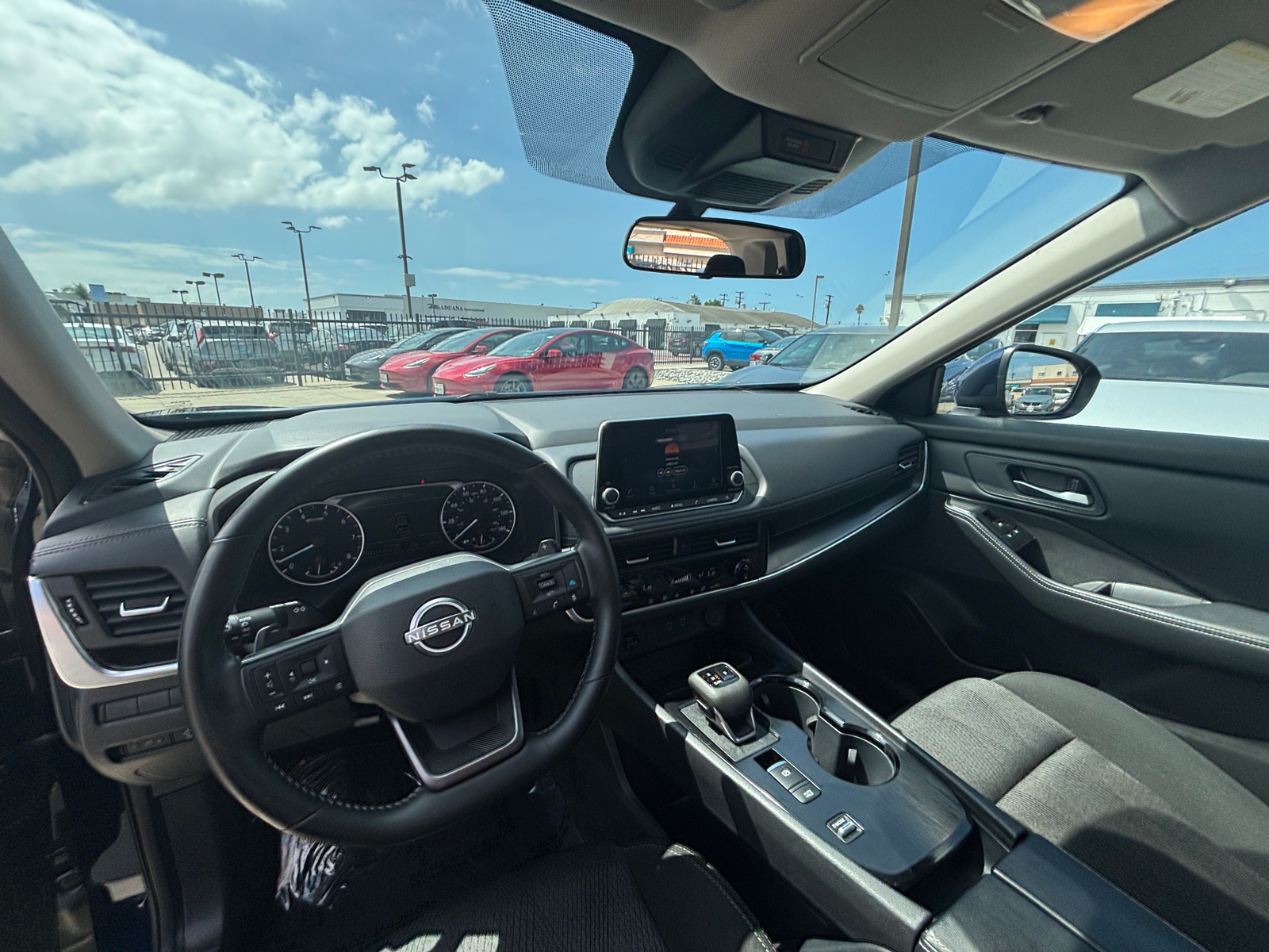 Thumbnail: 2025 Nissan Rogue - 3