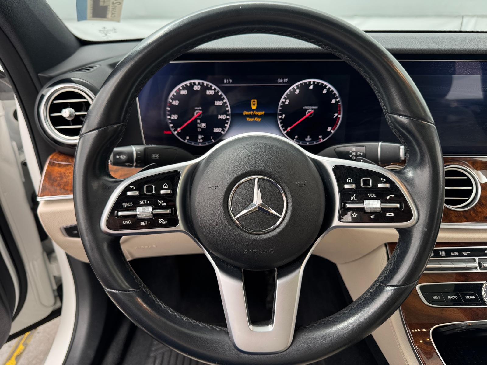 Thumbnail: 2019 Mercedes-Benz E-Class - 4