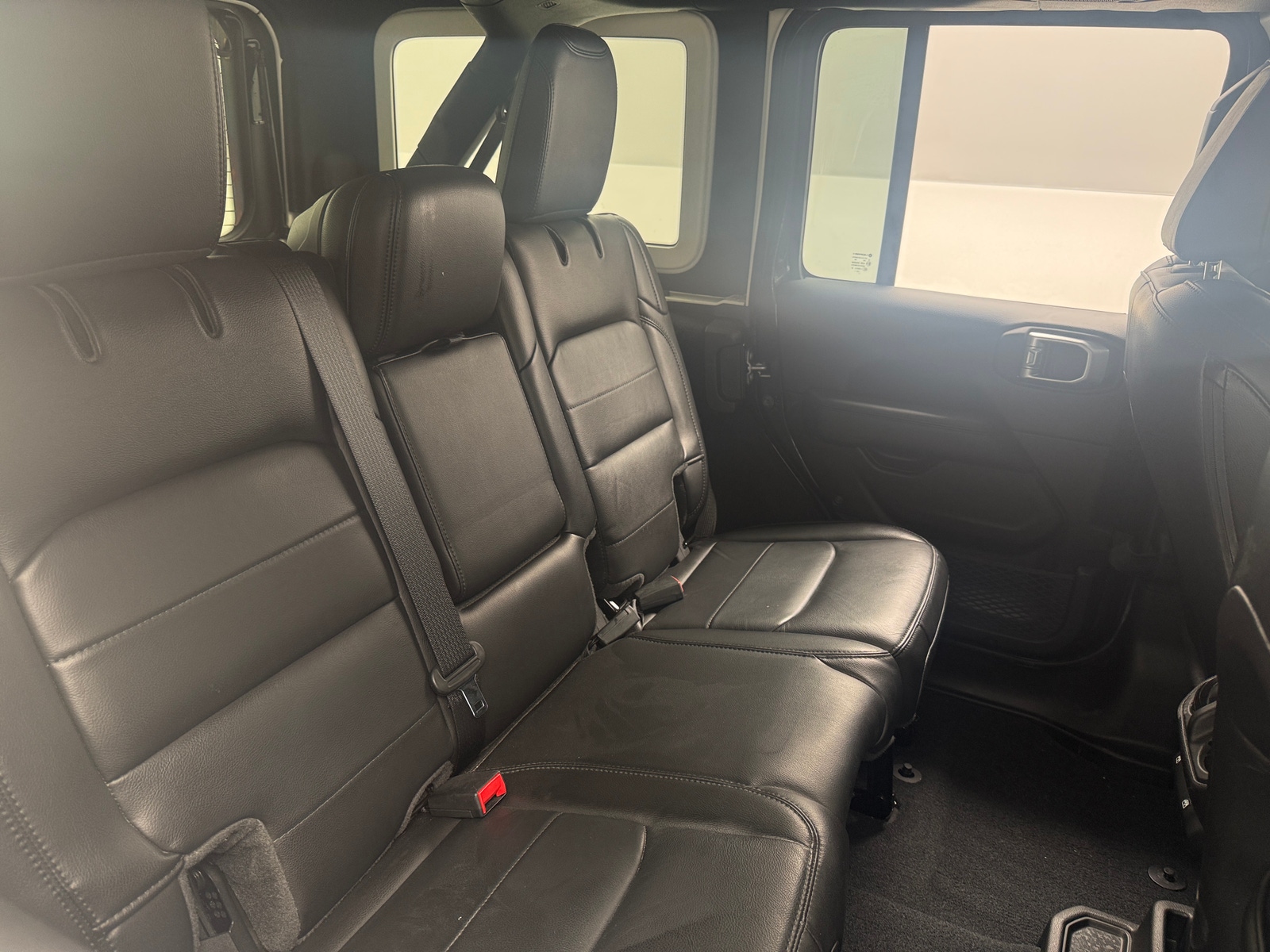 Thumbnail: 2020 Jeep Wrangler - 5