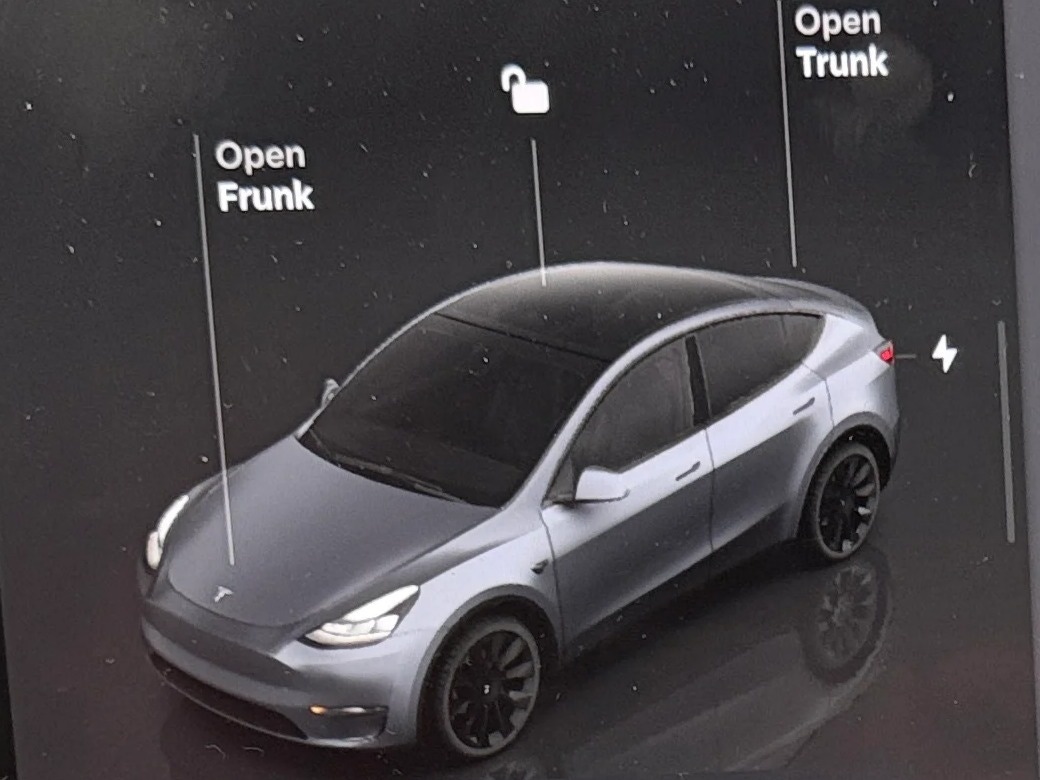 Thumbnail: 2025 Tesla Model Y - 3