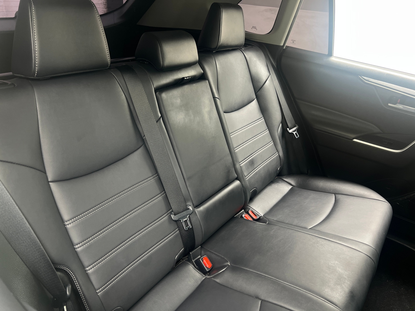 Thumbnail: 2021 Toyota RAV4 - 6