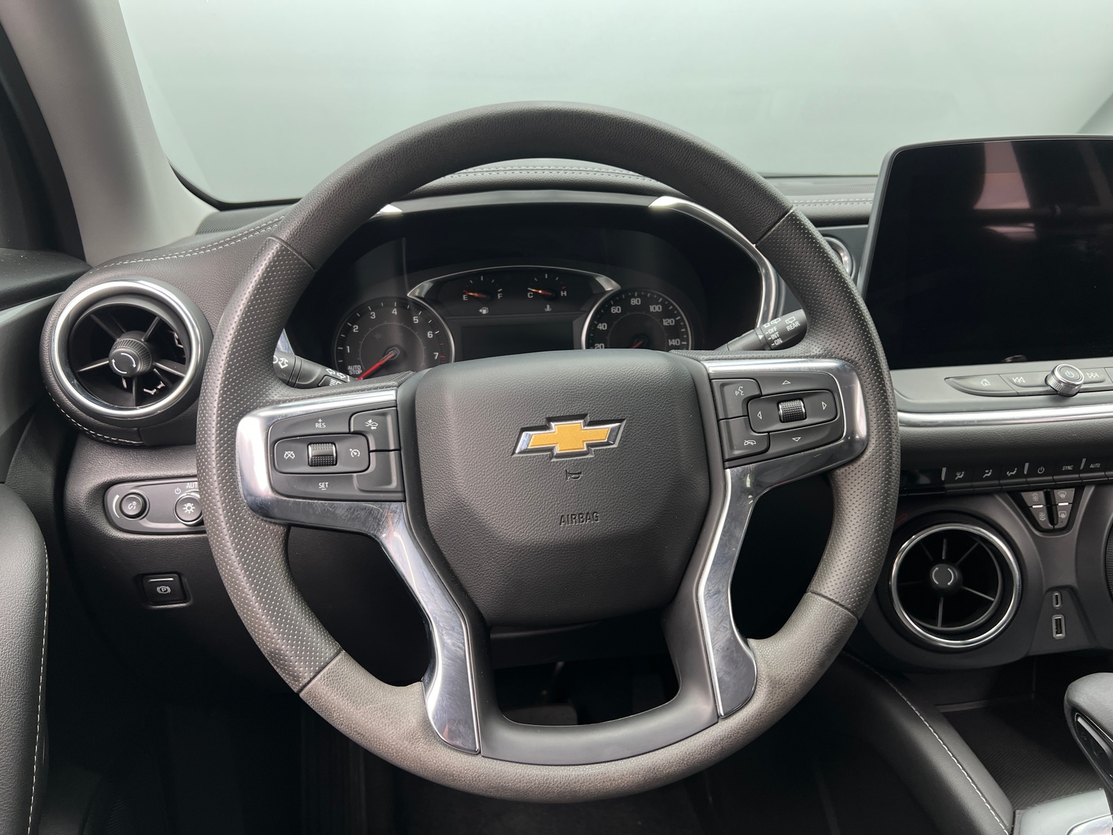 Thumbnail: 2025 Chevrolet Blazer - 5