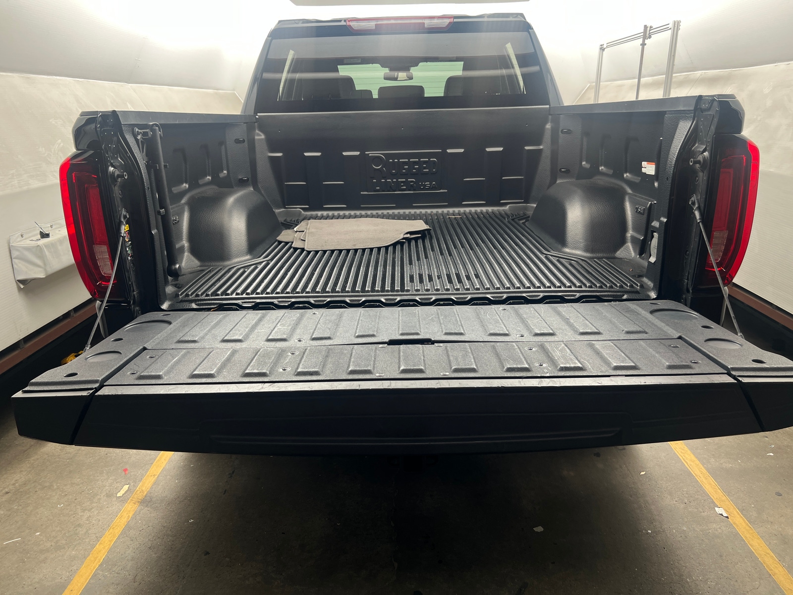 Thumbnail: 2025 GMC Sierra 1500 - 6