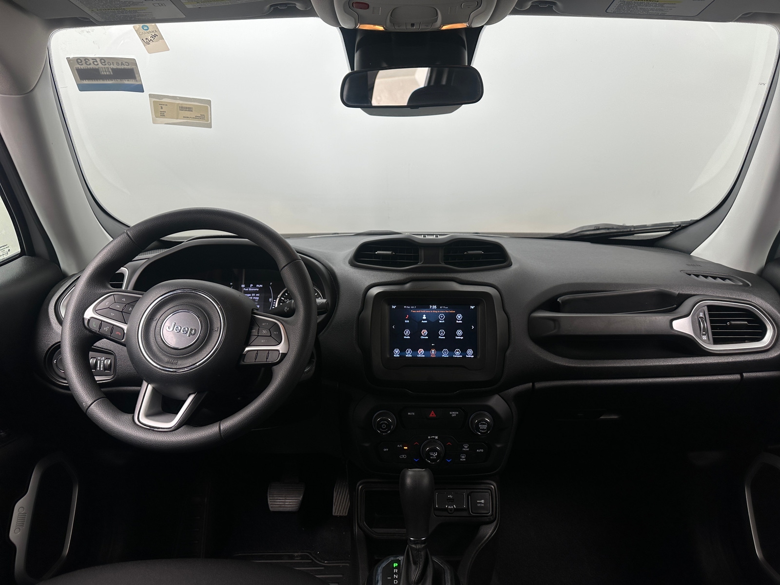 Thumbnail: 2020 Jeep Renegade - 3