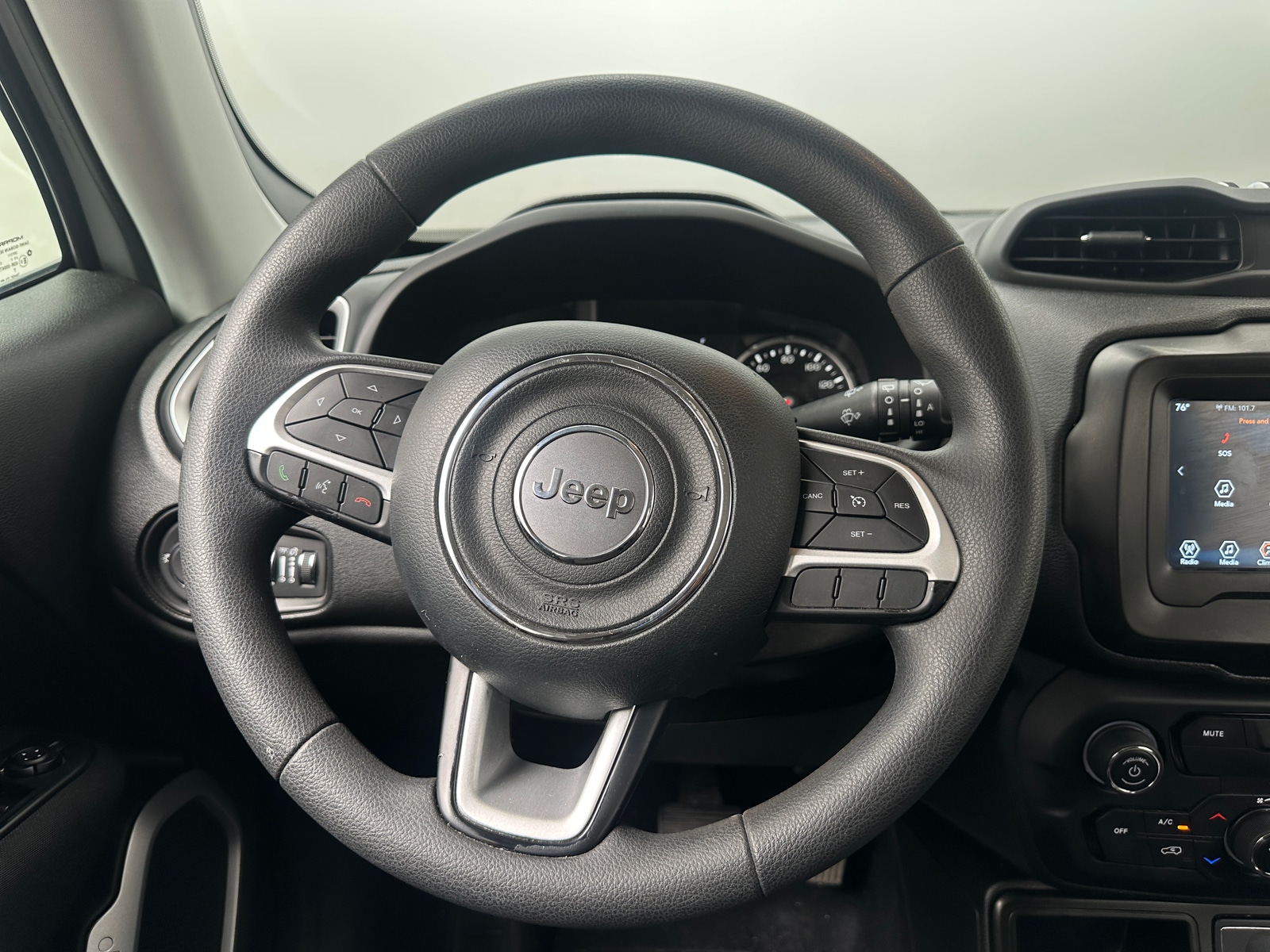 Thumbnail: 2020 Jeep Renegade - 5