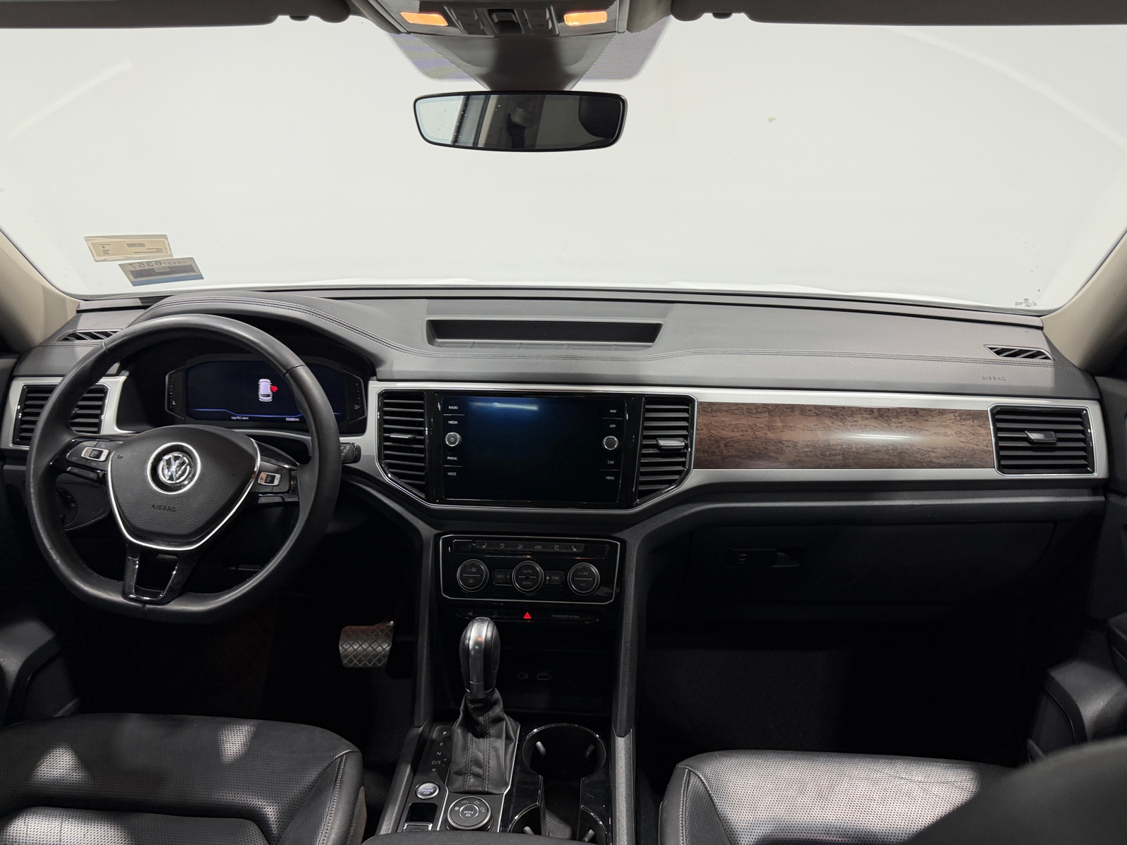 Thumbnail: 2019 Volkswagen Atlas - 2