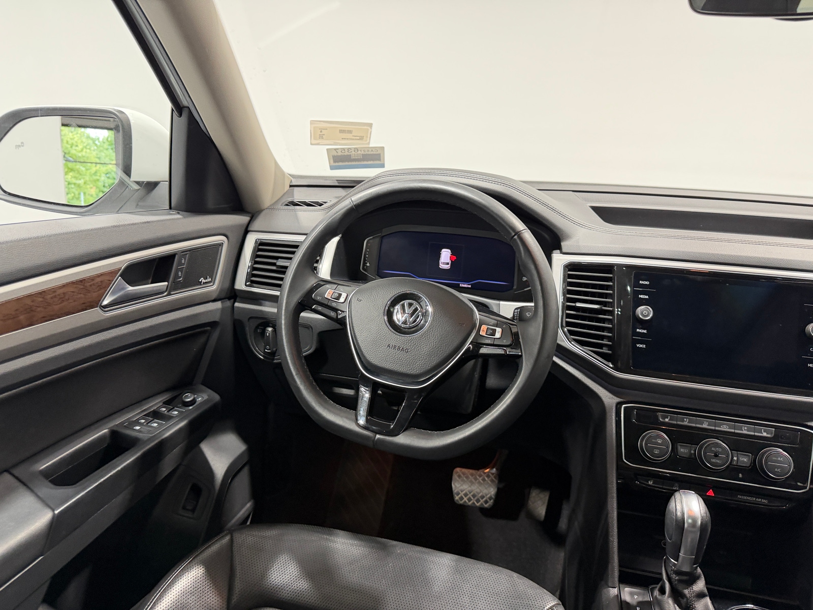 Thumbnail: 2019 Volkswagen Atlas - 4