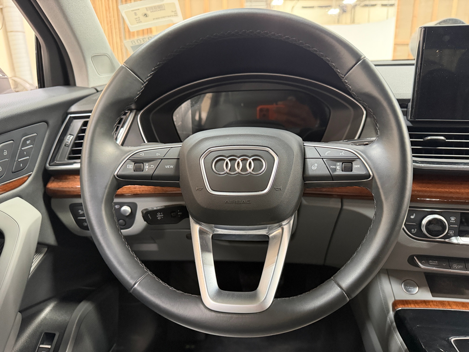Thumbnail: 2023 Audi Q5 - 5
