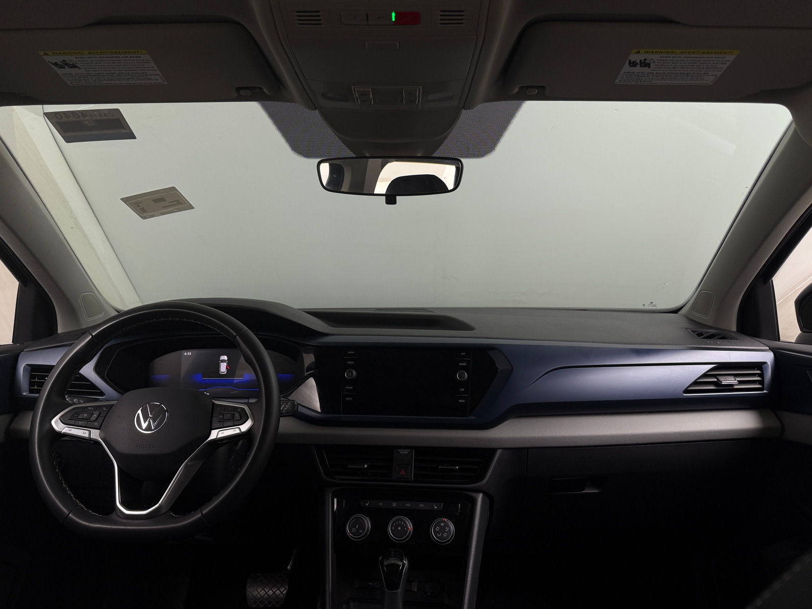 Thumbnail: 2023 Volkswagen Taos - 3