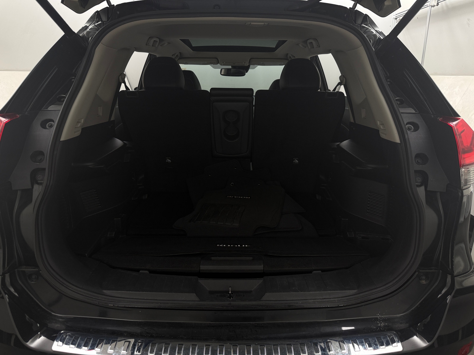 Thumbnail: 2018 Nissan Rogue - 6