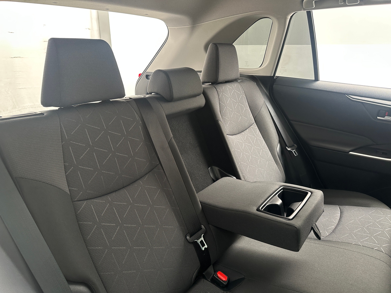 Thumbnail: 2025 Toyota RAV4 - 6