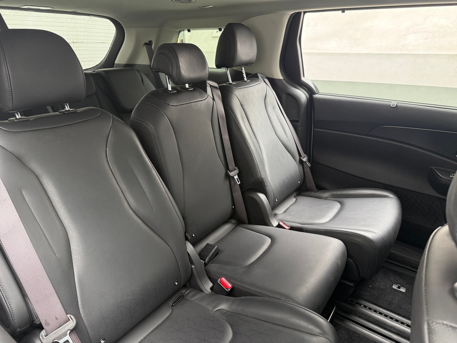 Thumbnail: 2025 Kia Carnival - 5