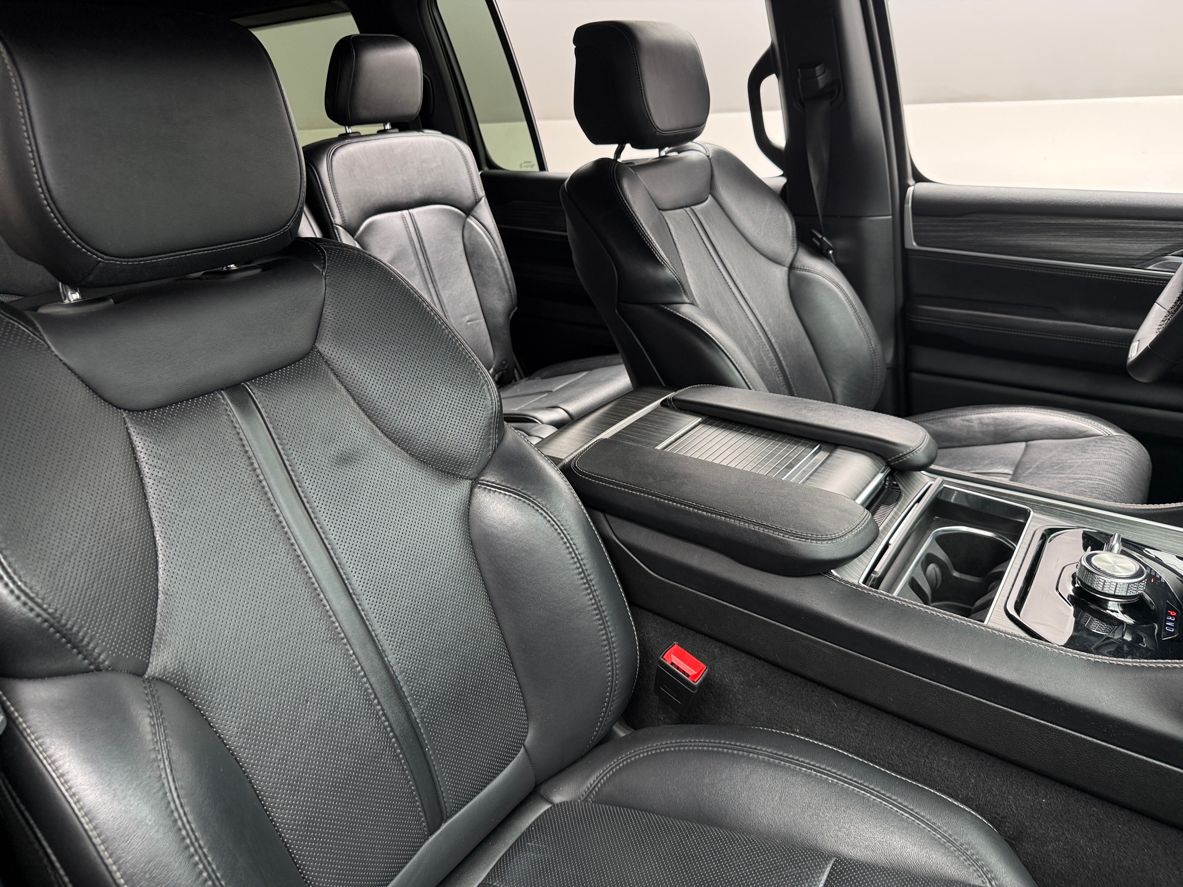 2024 Jeep Wagoneer