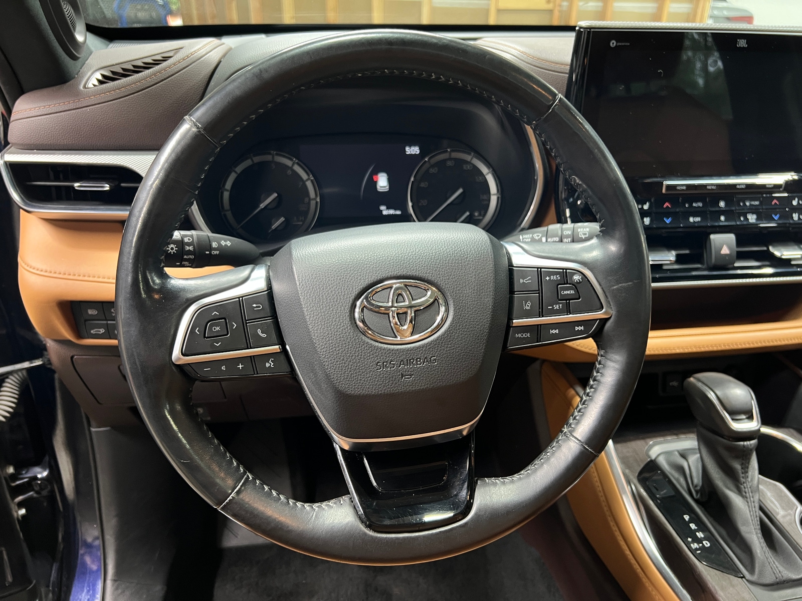 Thumbnail: 2021 Toyota Highlander - 4