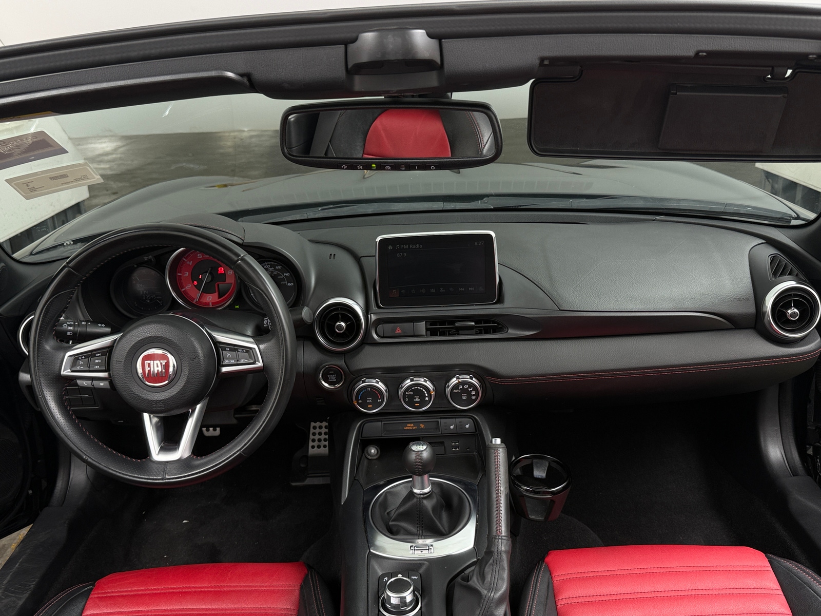 Thumbnail: 2018 Fiat 124 Spider - 2