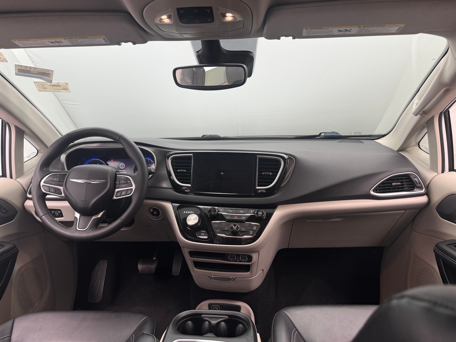 Thumbnail: 2024 Chrysler Pacifica - 2