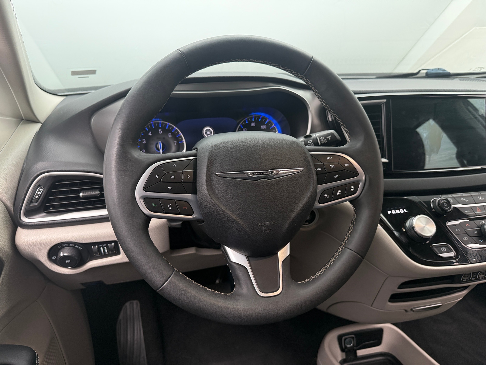 Thumbnail: 2024 Chrysler Pacifica - 4