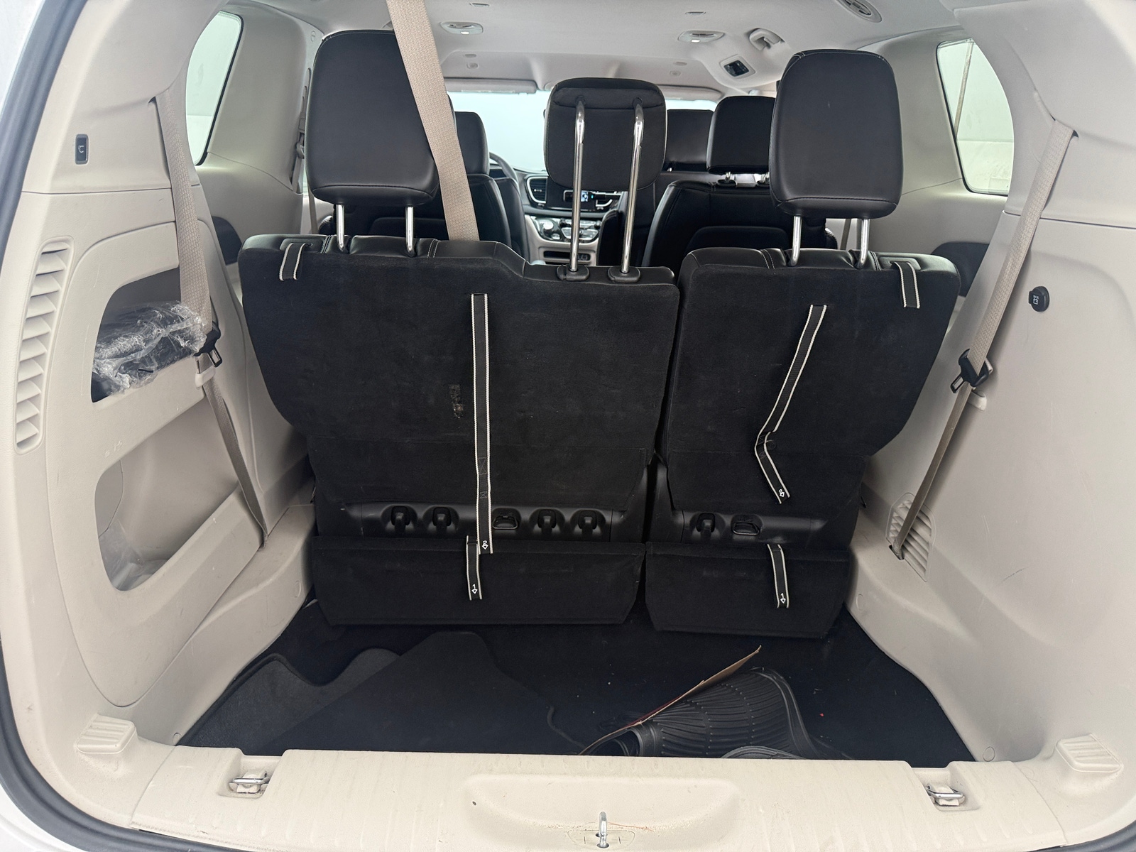 Thumbnail: 2024 Chrysler Pacifica - 6