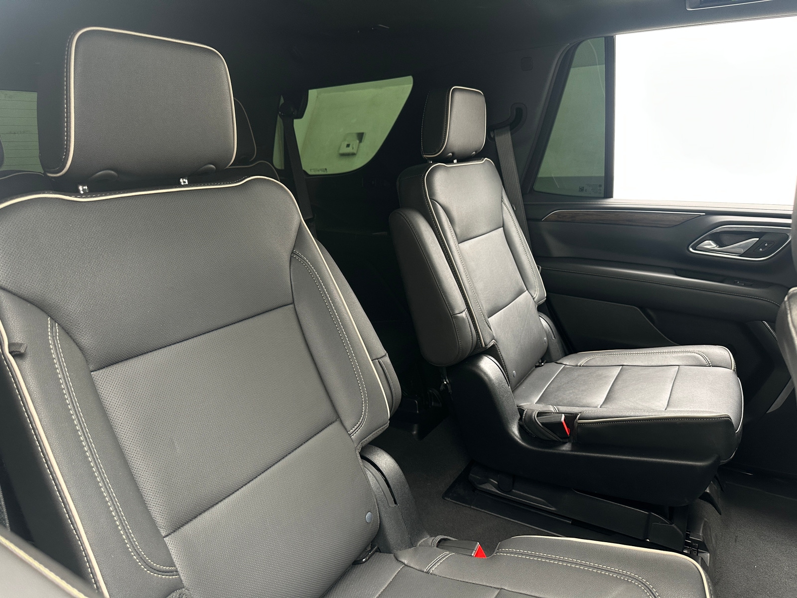 Thumbnail: 2023 Chevrolet Tahoe - 5
