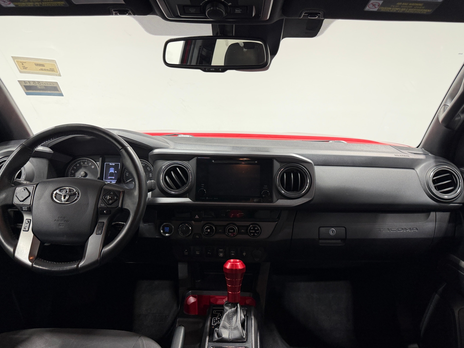 Thumbnail: 2018 Toyota Tacoma - 3