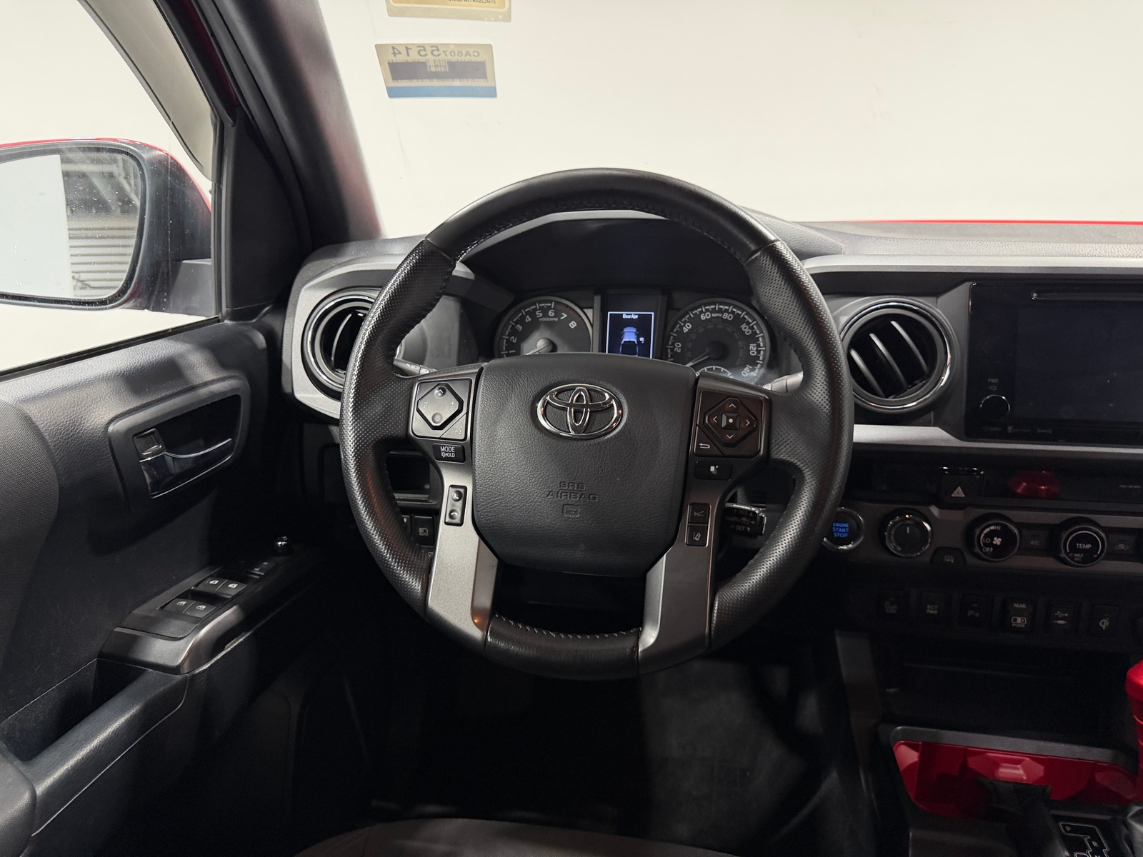 Thumbnail: 2018 Toyota Tacoma - 5