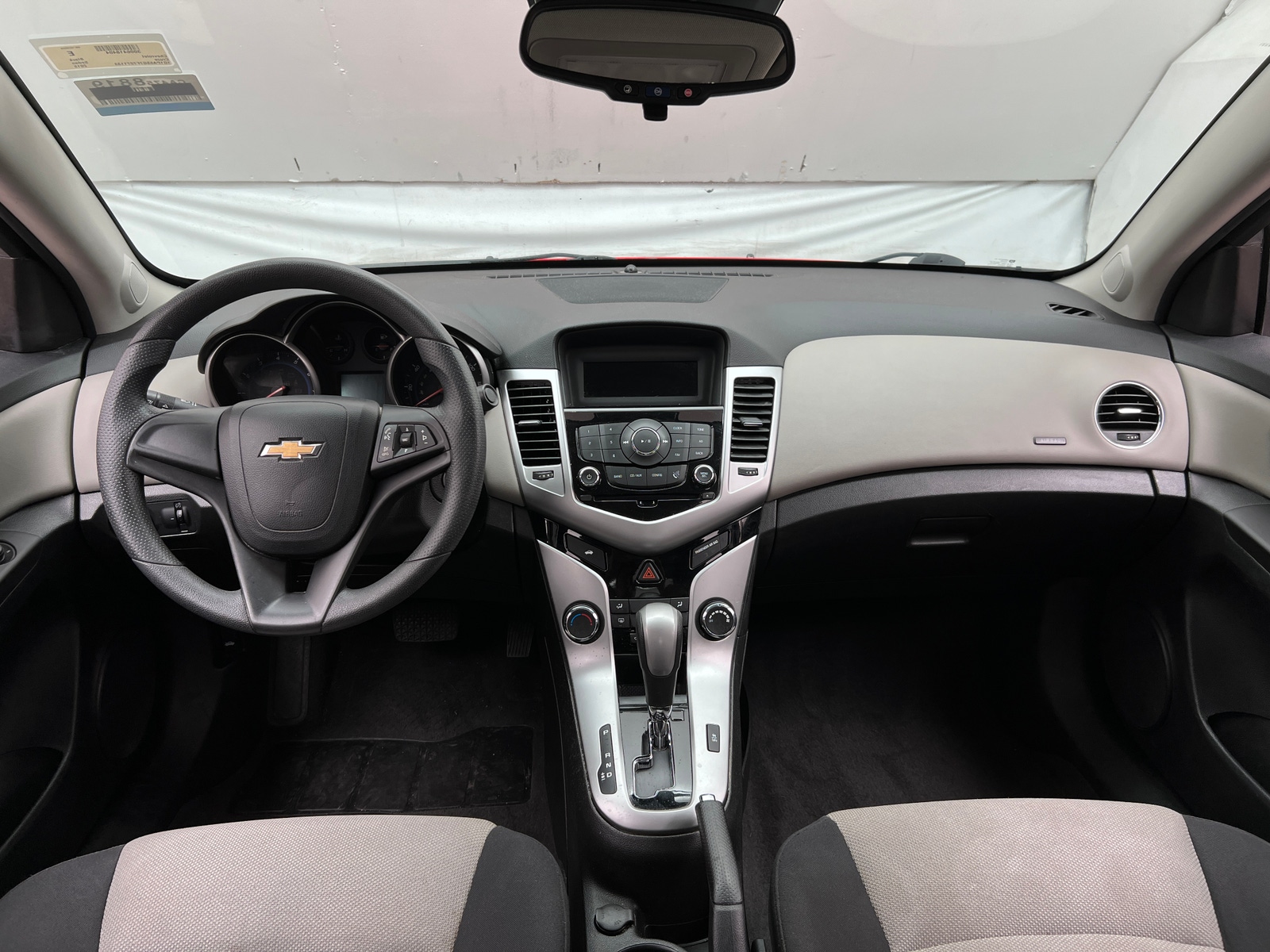 Thumbnail: 2015 Chevrolet Cruze - 3