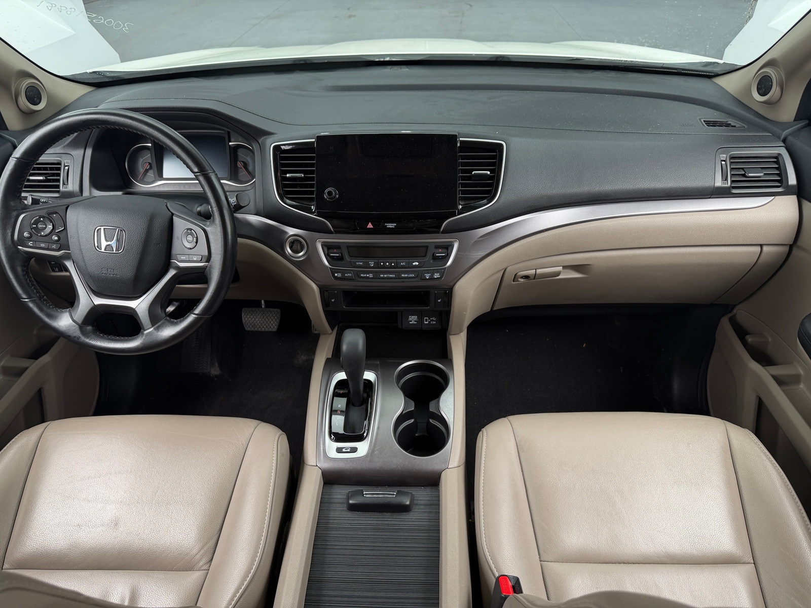 Thumbnail: 2019 Honda Pilot - 2