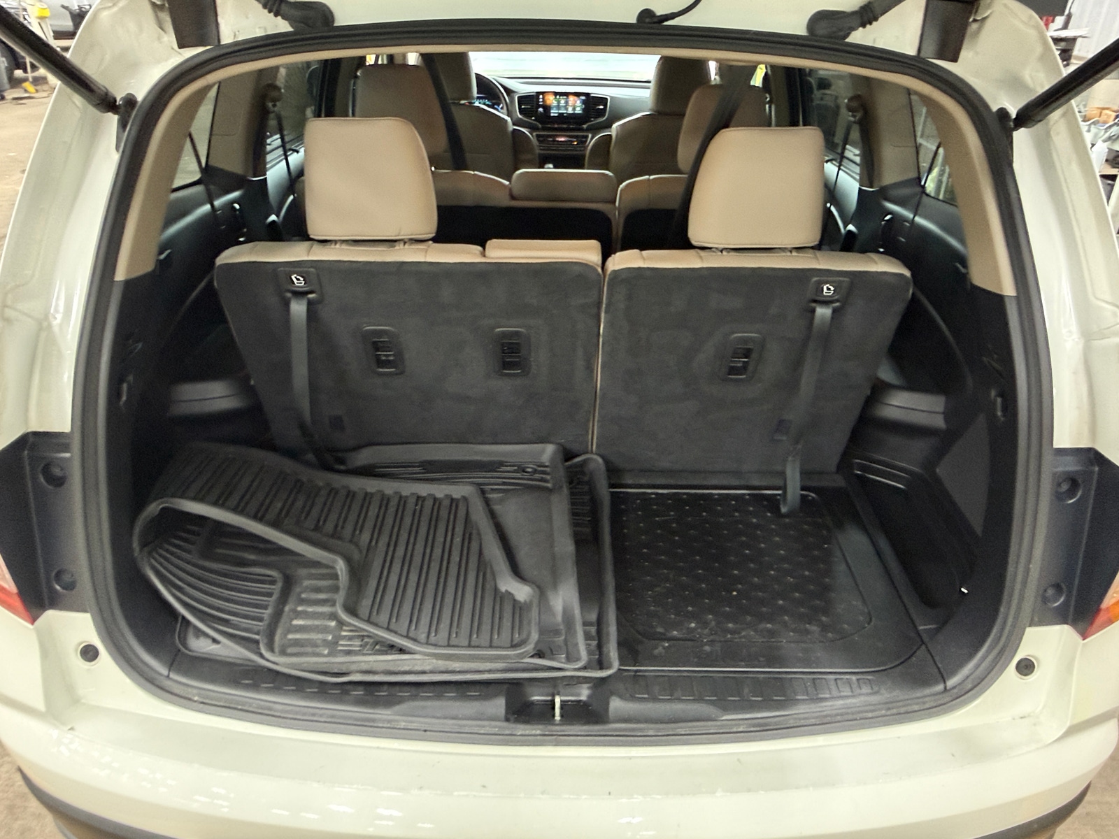 Thumbnail: 2019 Honda Pilot - 6