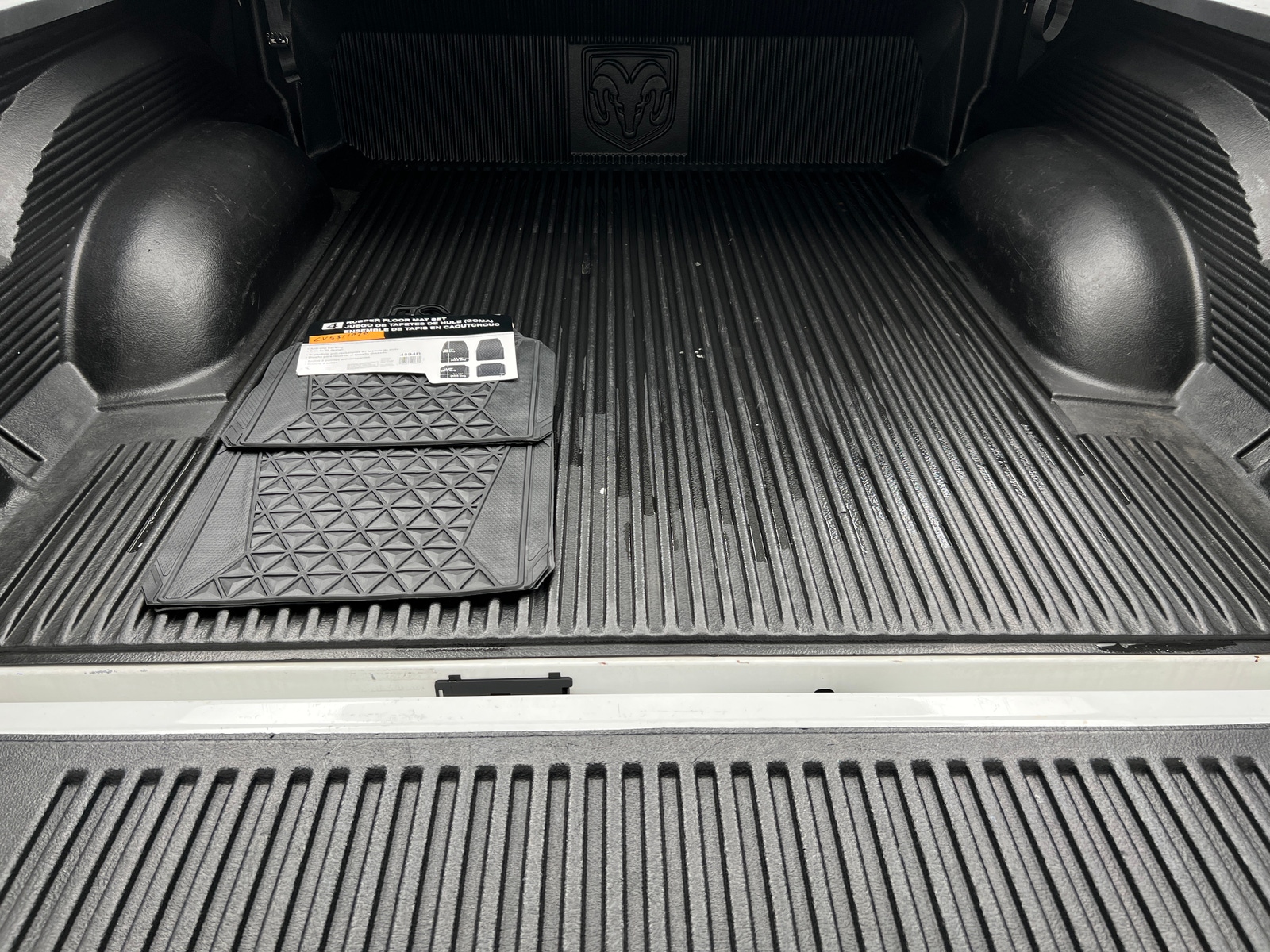 Thumbnail: 2019 RAM 1500 Classic - 7