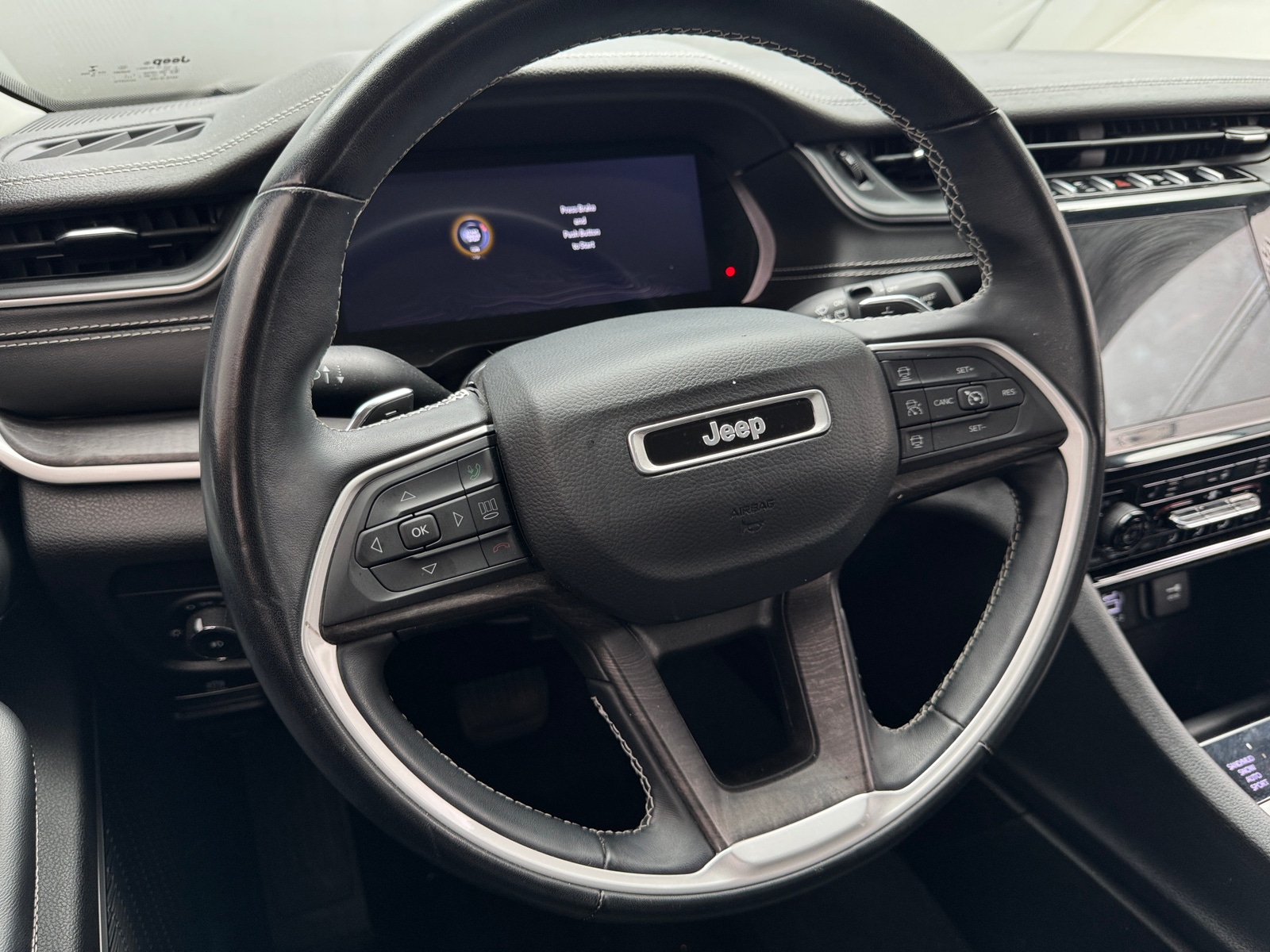 Thumbnail: 2022 Jeep Grand Cherokee L - 4