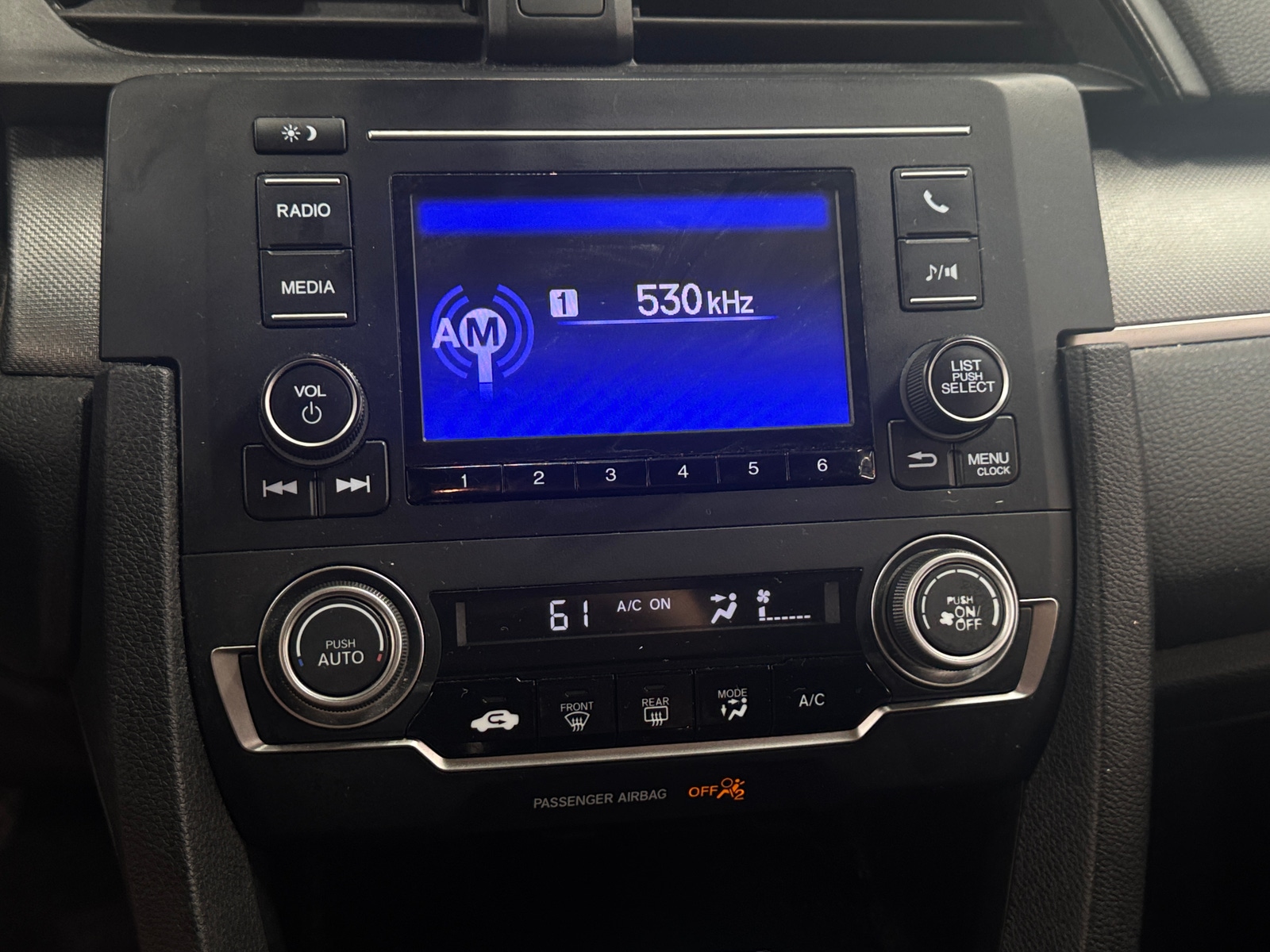 Thumbnail: 2016 Honda Civic - 4