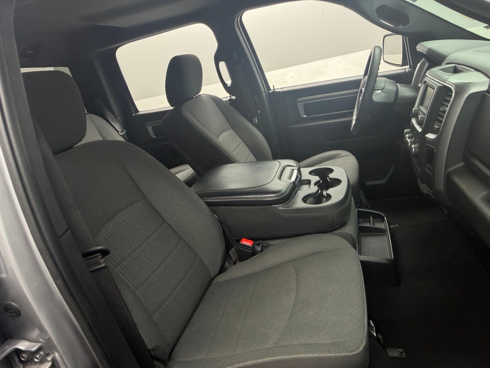 Thumbnail: 2024 RAM 1500 Classic - 2