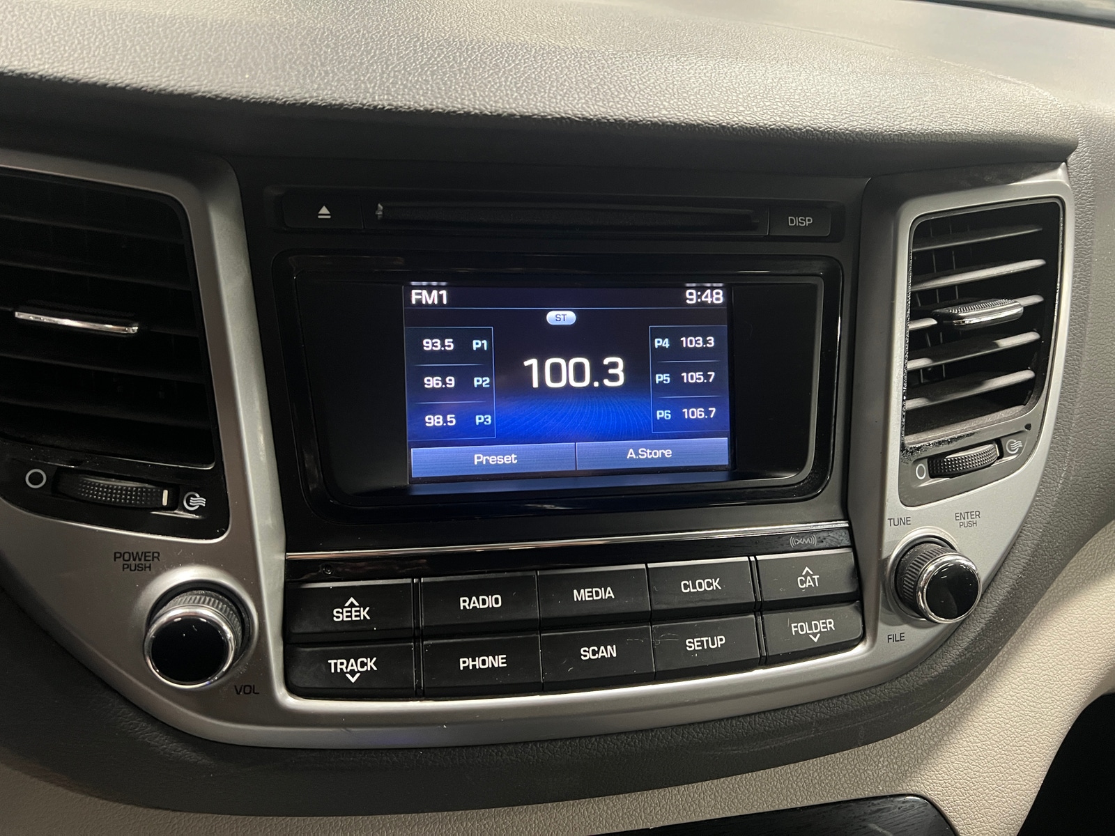 Thumbnail: 2017 Hyundai Tucson - 4