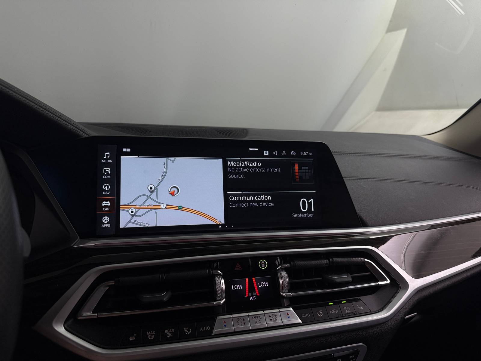 Thumbnail: 2021 BMW X7 - 3